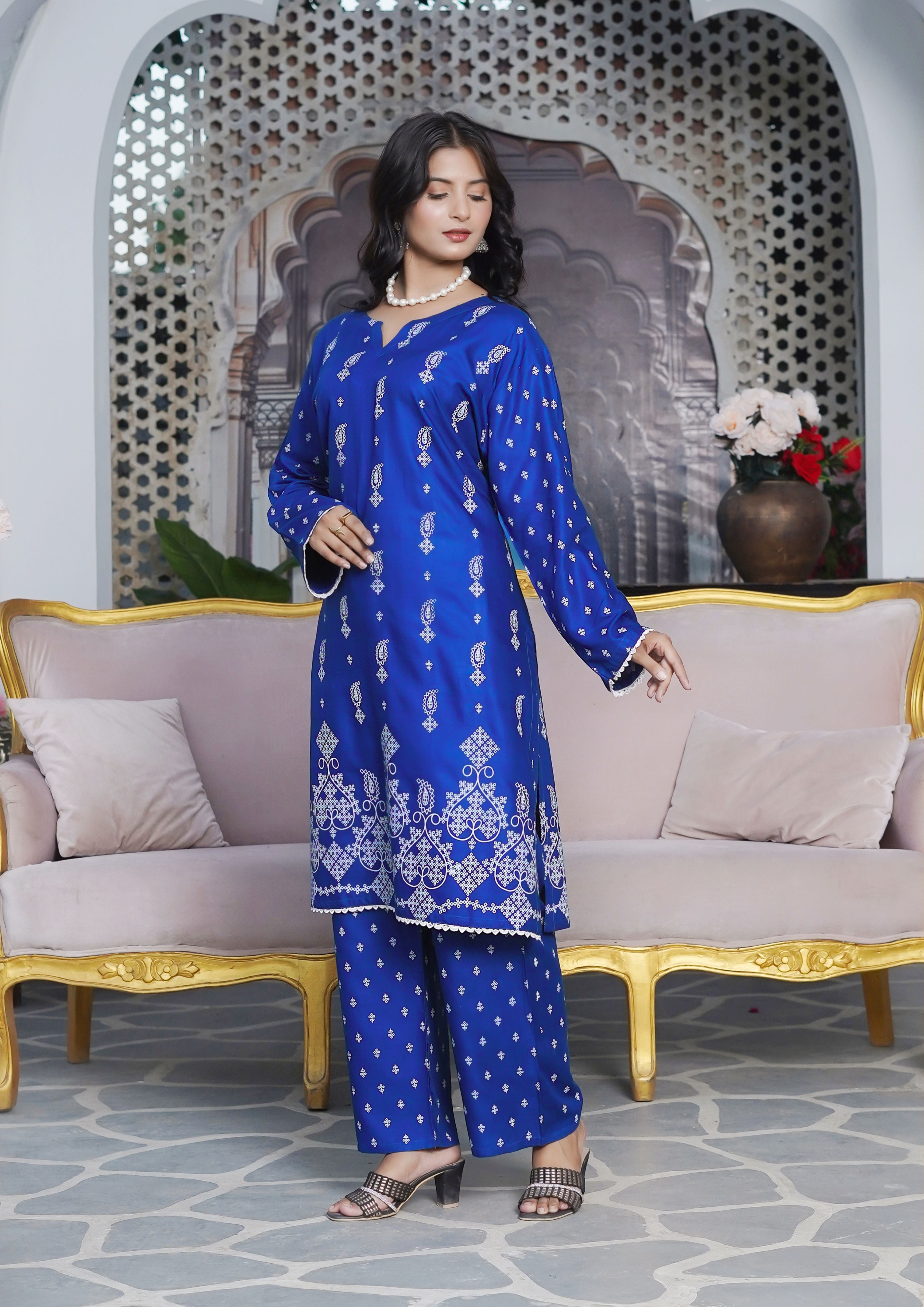 arabic lawn Kurta Set in Blue