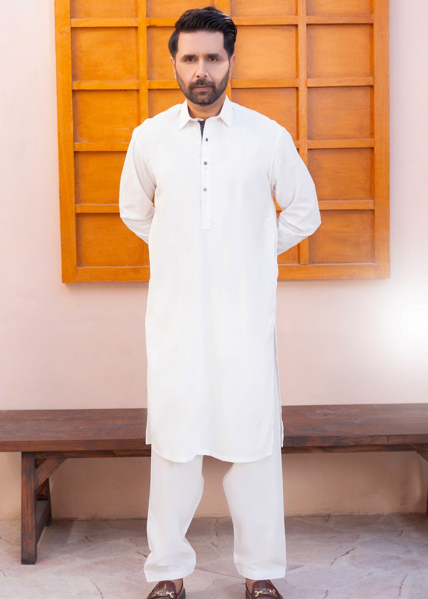 wash & wear Shalwar Kameez in Off-white by Kafoor Clothing
