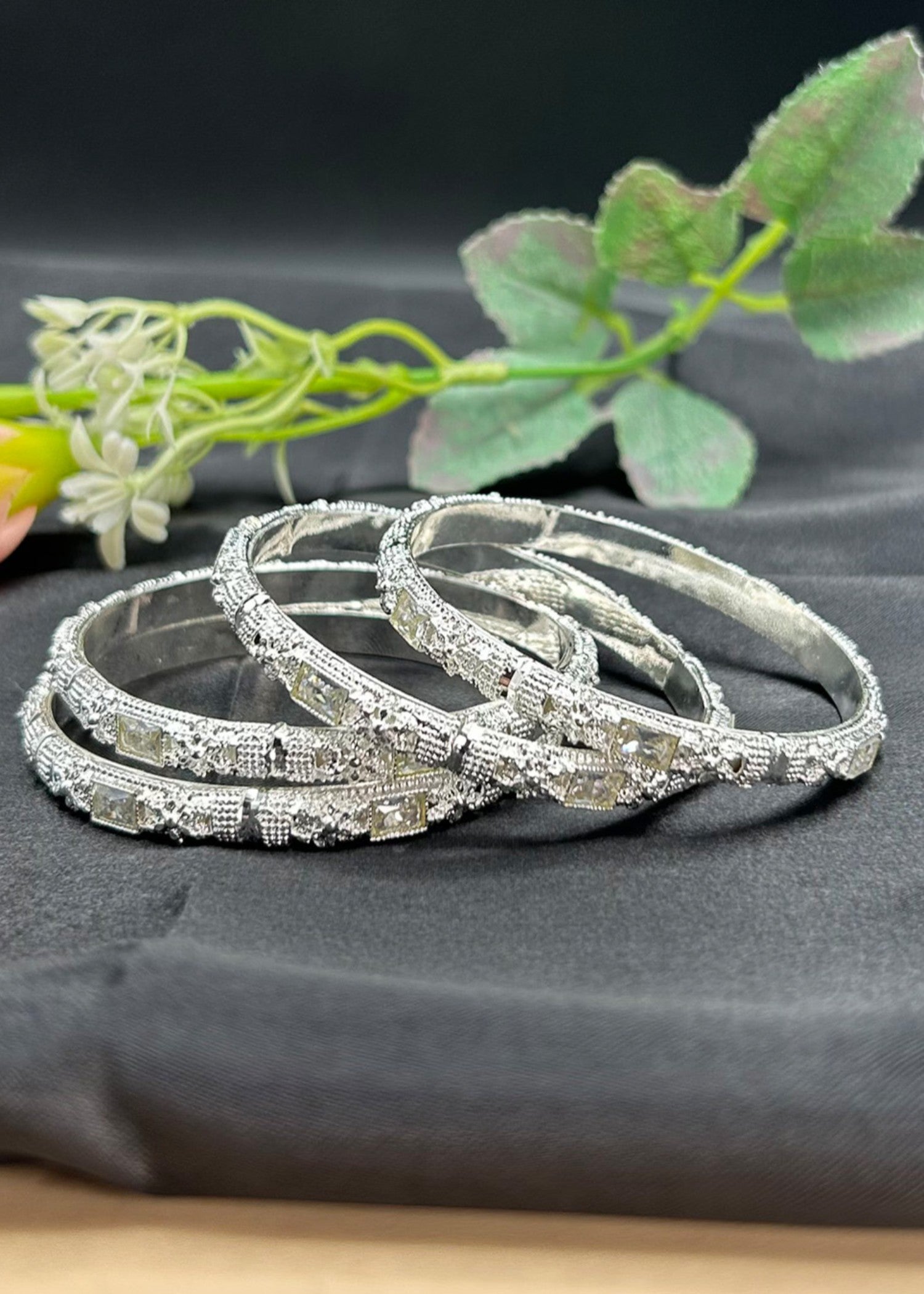 Bangles in White Color by - Trendy Women Bangles HTJ9969