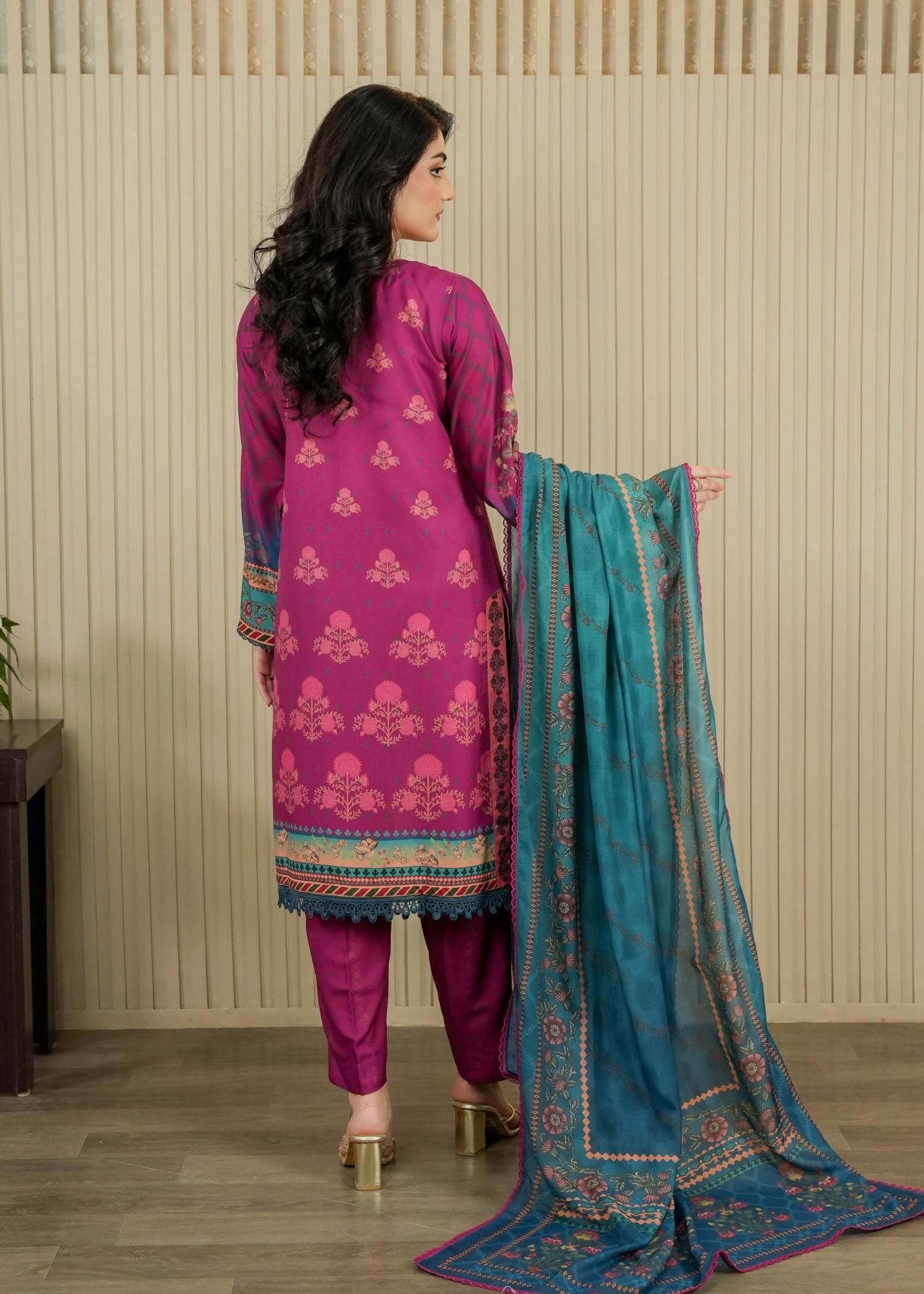 slub lawn Kurta Set in Magenta