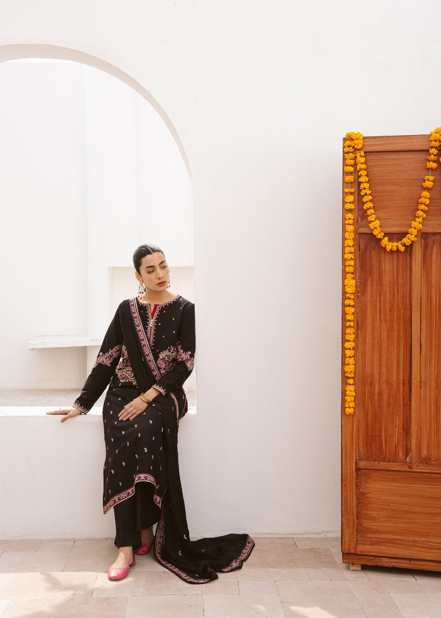raw silk Pishwas in Jet black