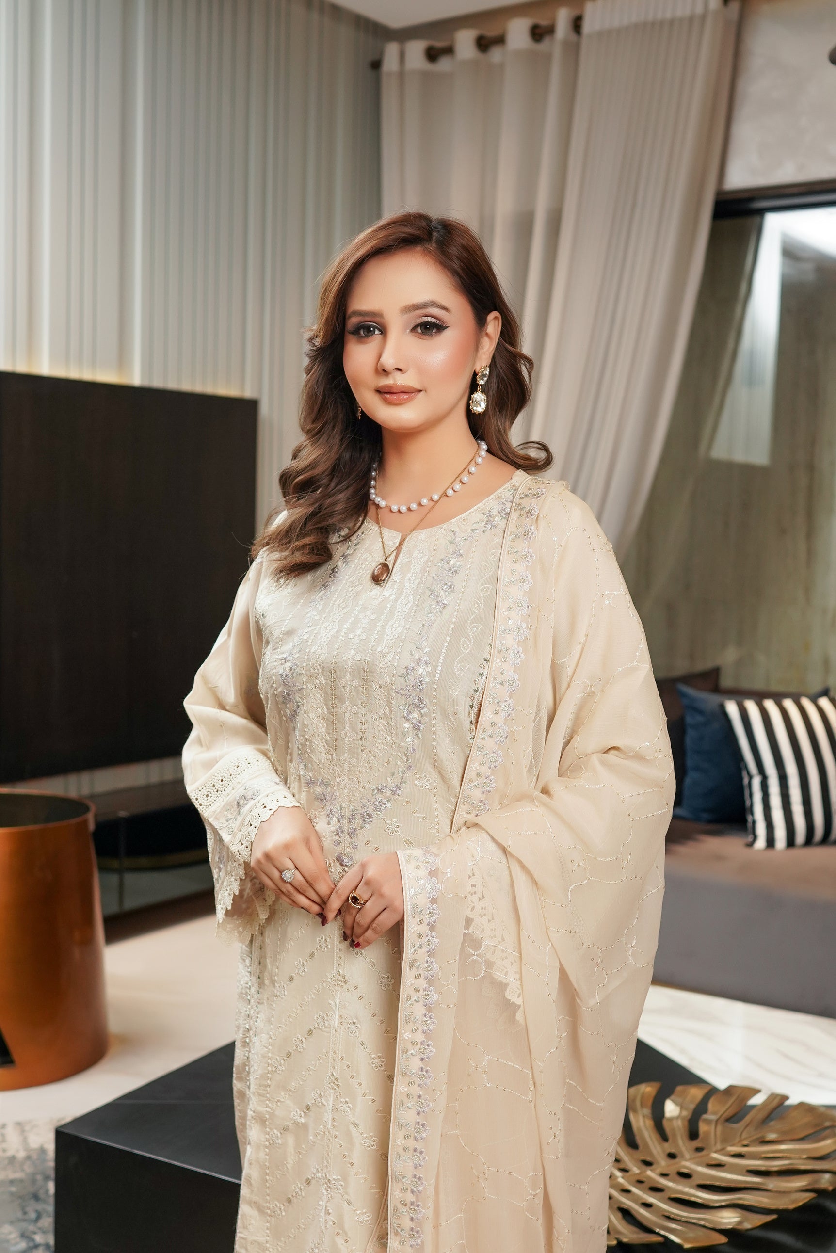 Shamooz Silk Edit Festive Pret Formals – D-9