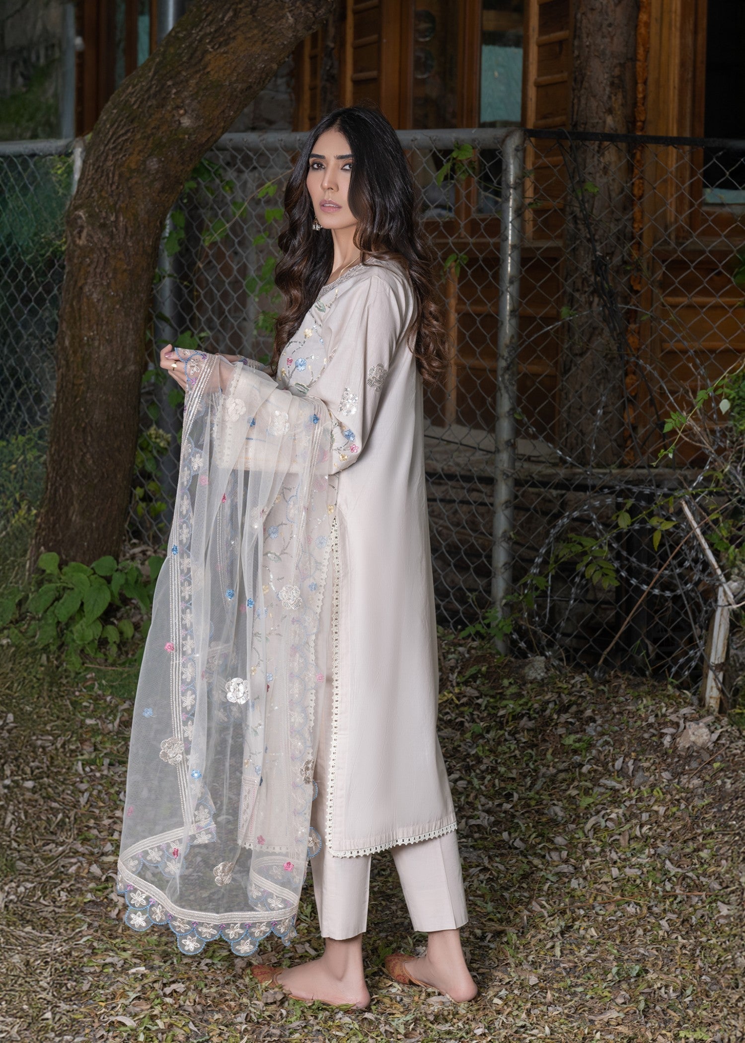 chambray Kurta Set in Ivory