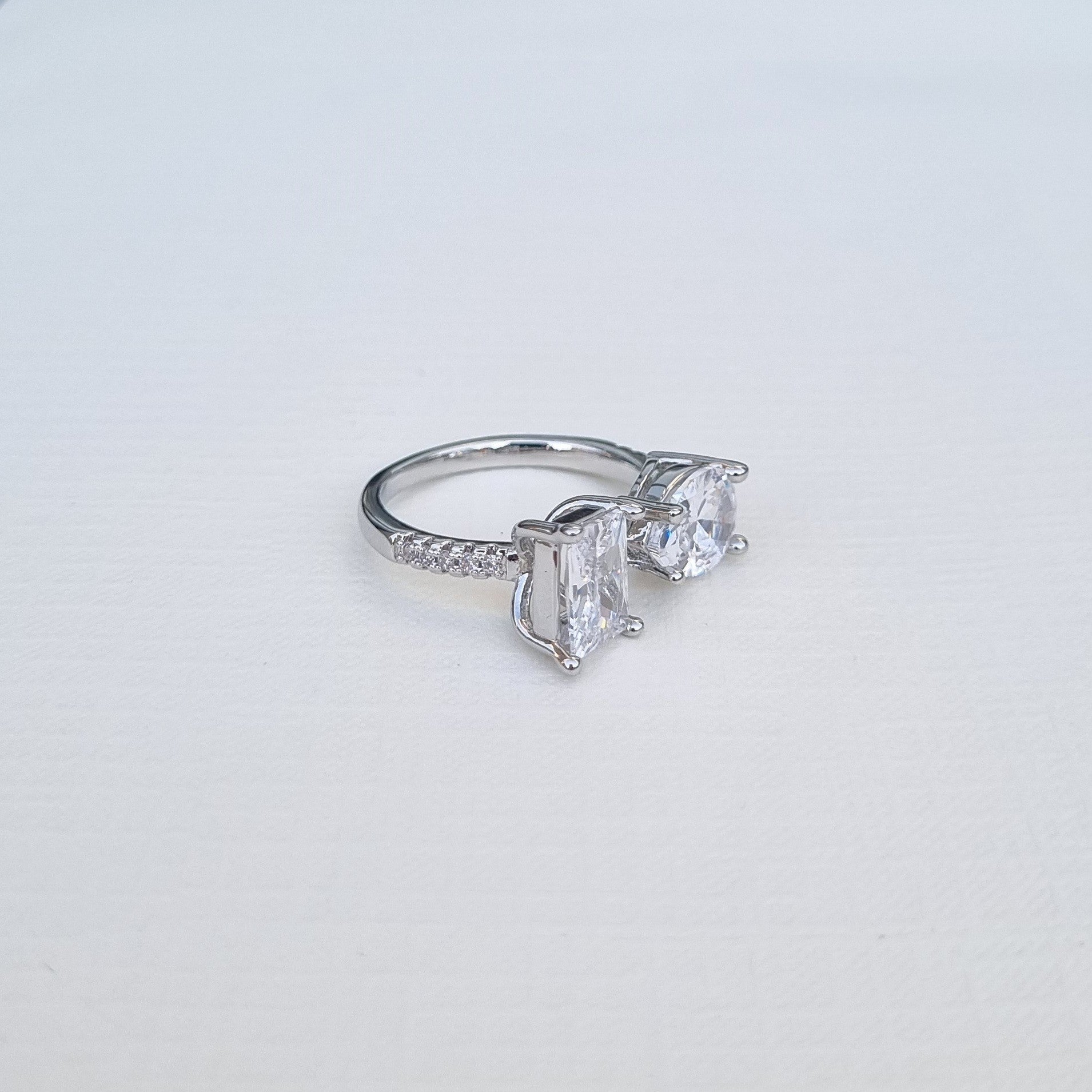 Ring in Silver Color by - Trendy Women Ring QDR1424