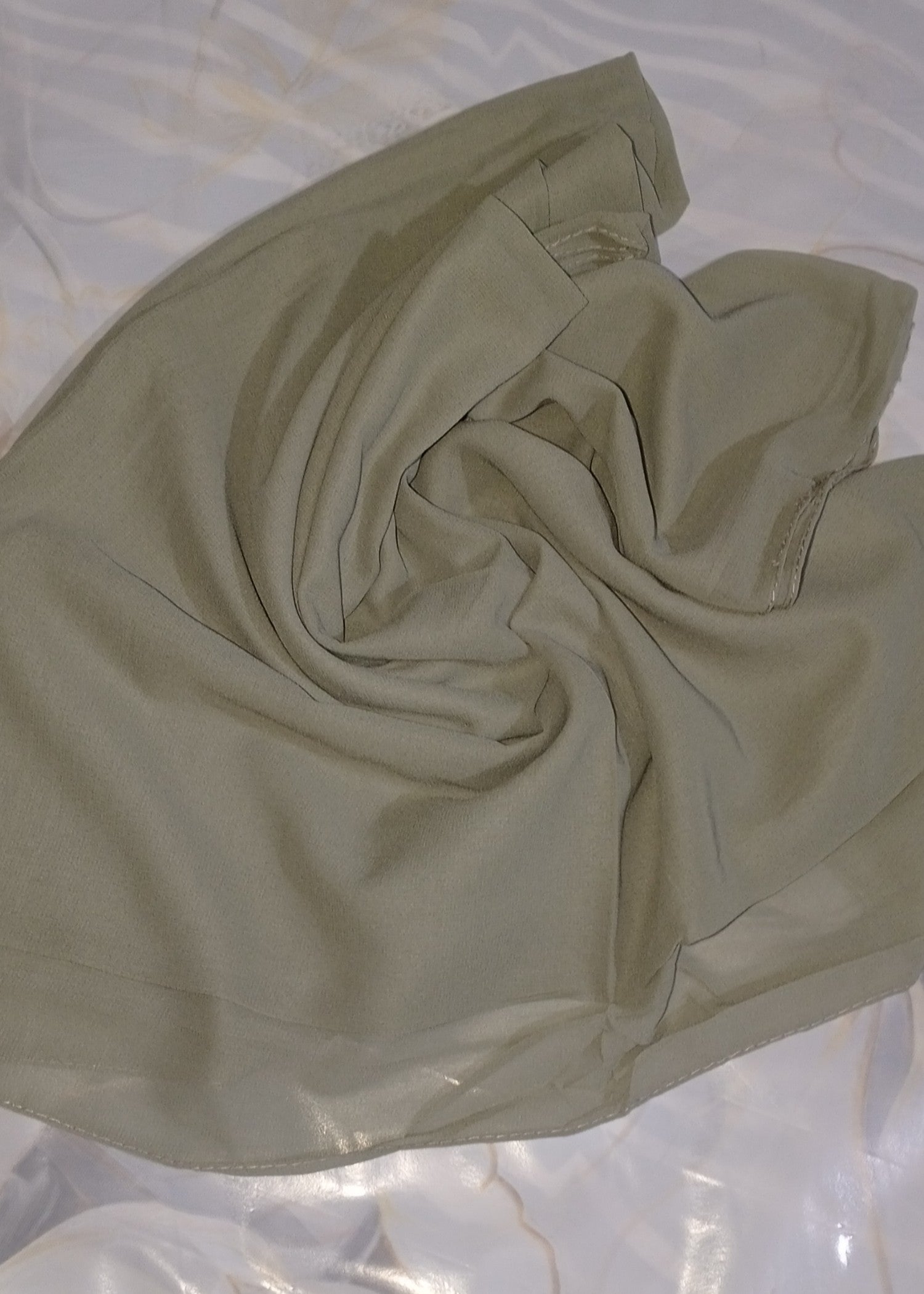 chiffon Hijab in Moss green