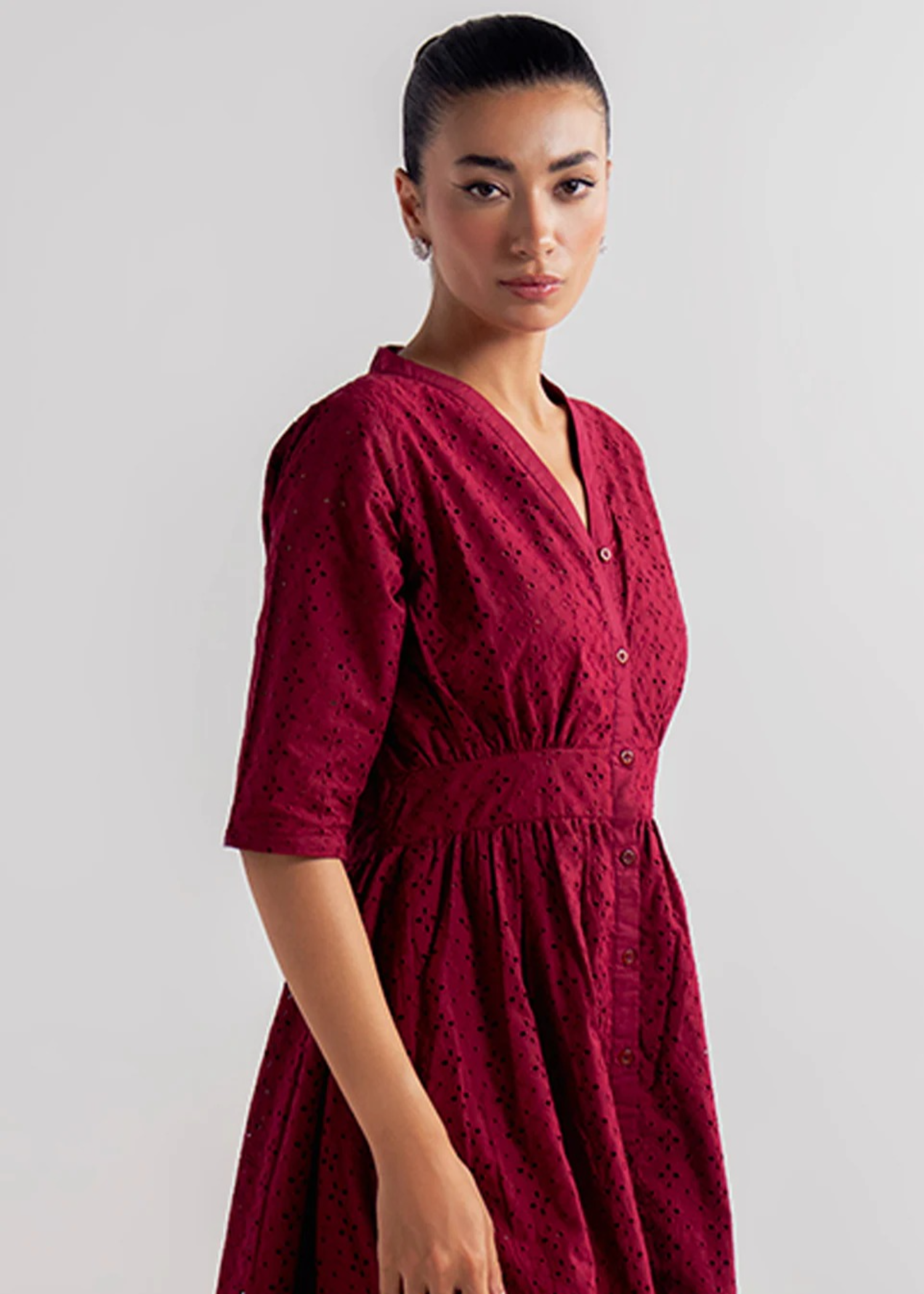 schiffli Dress in Maroon