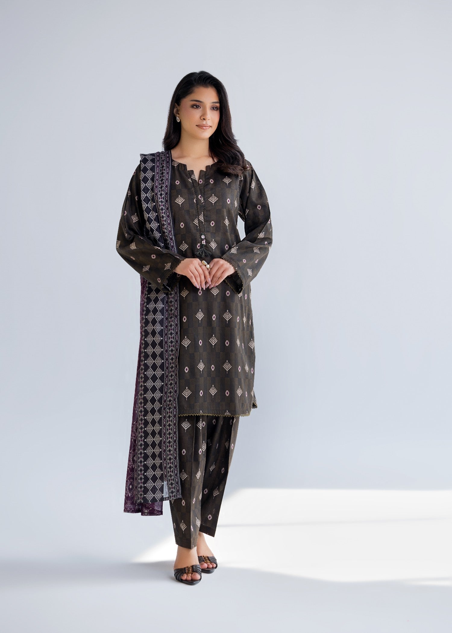 lawn Kurta Set in Walnut brown