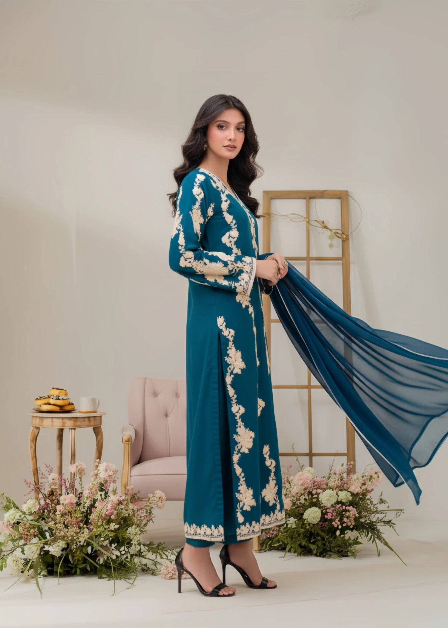 dhanak Kurta Set in Teal