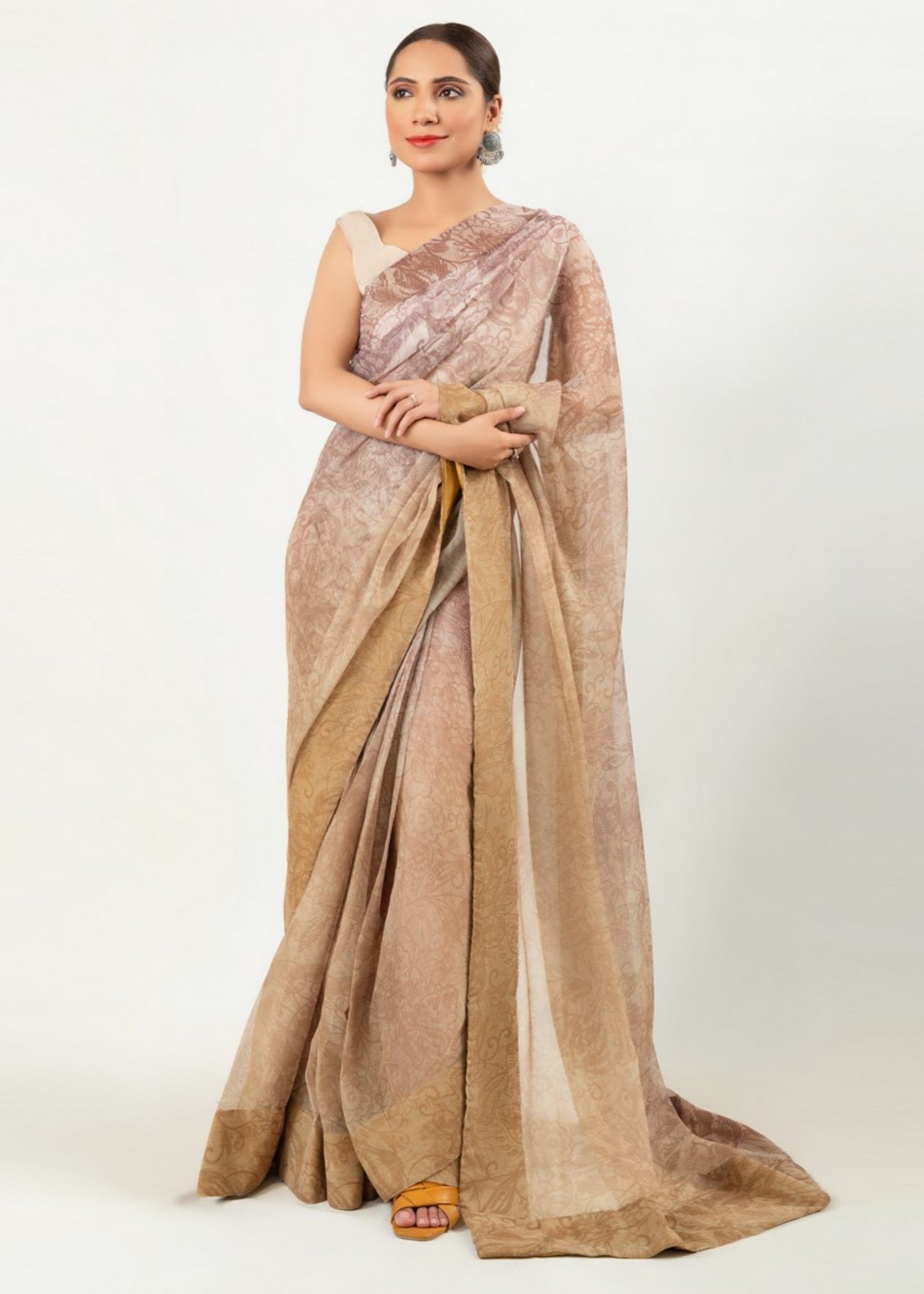 raw silk Saree in Walnut brown