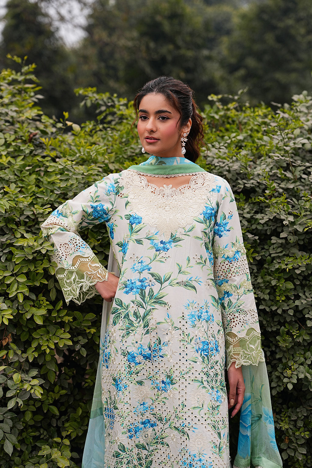Dhanak Lawn – DH-109