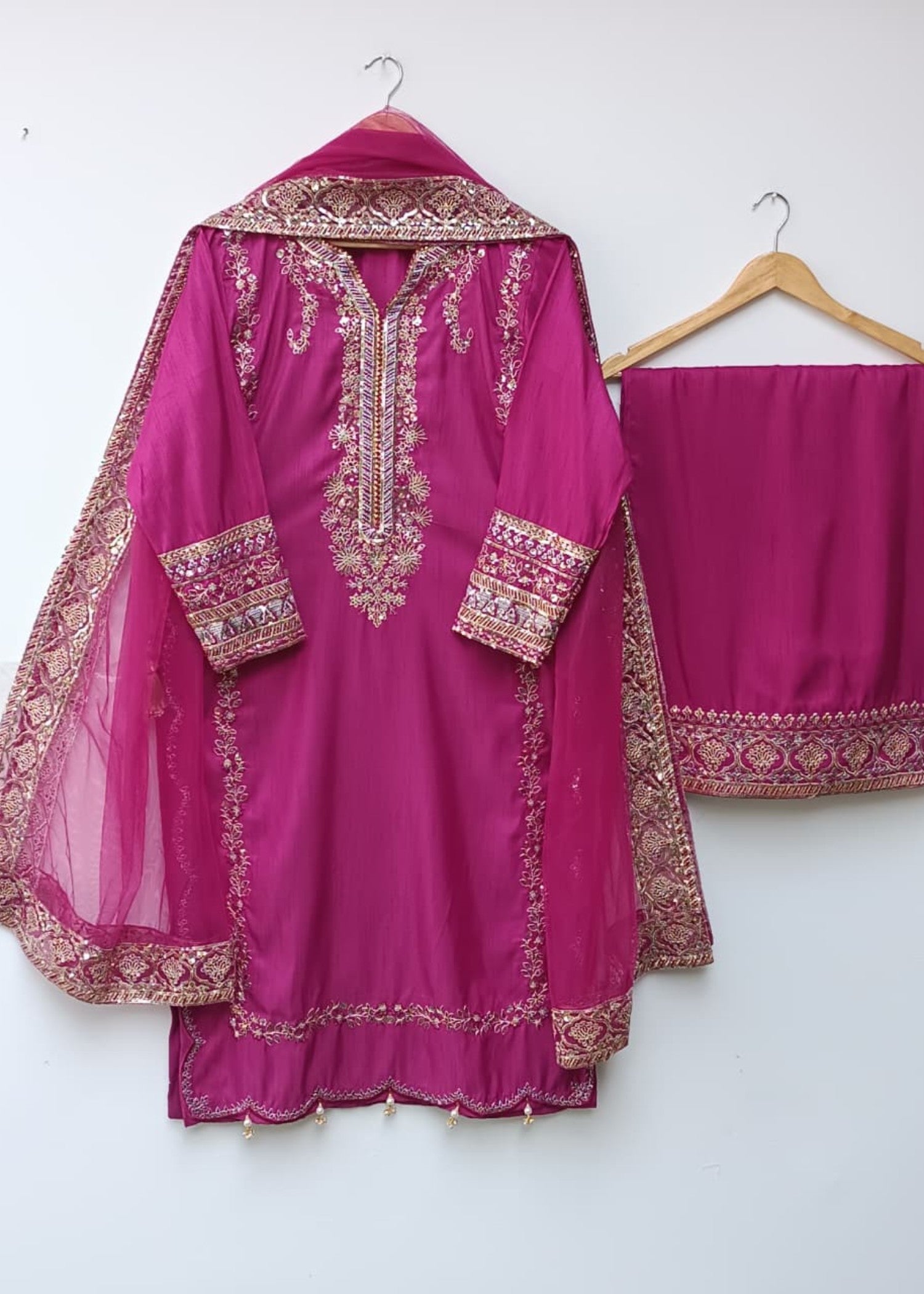 raw silk Kurta Set in Ruby red