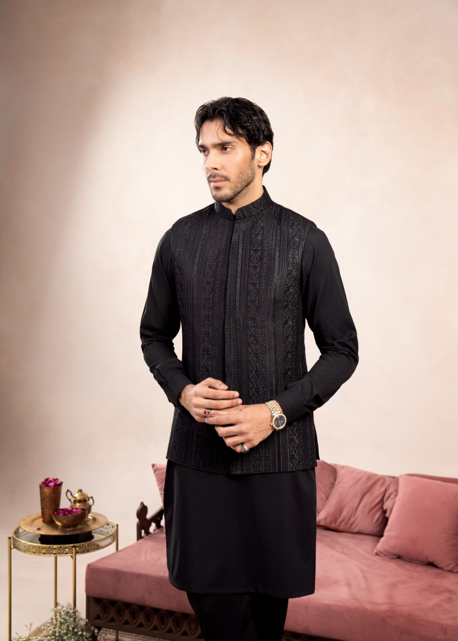 raw silk Waistcoat in Black