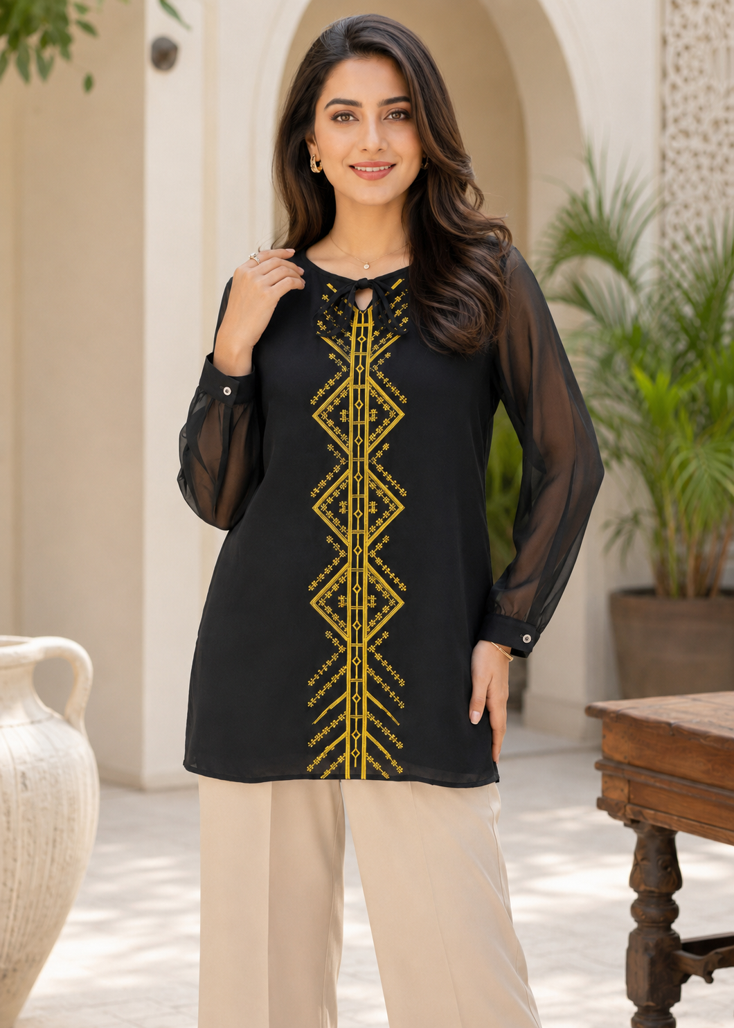 polyester chiffon Top in Black