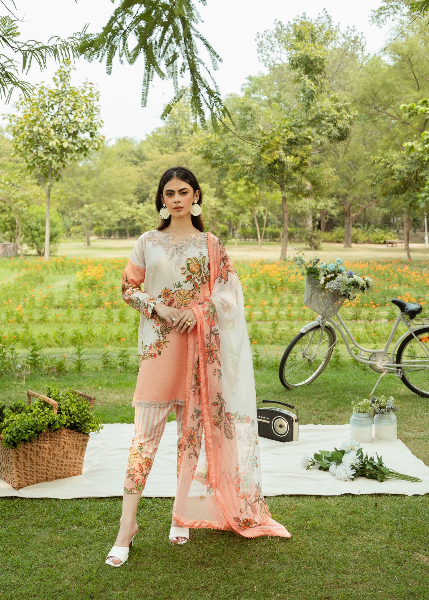 lawn Kurta Set in Multi