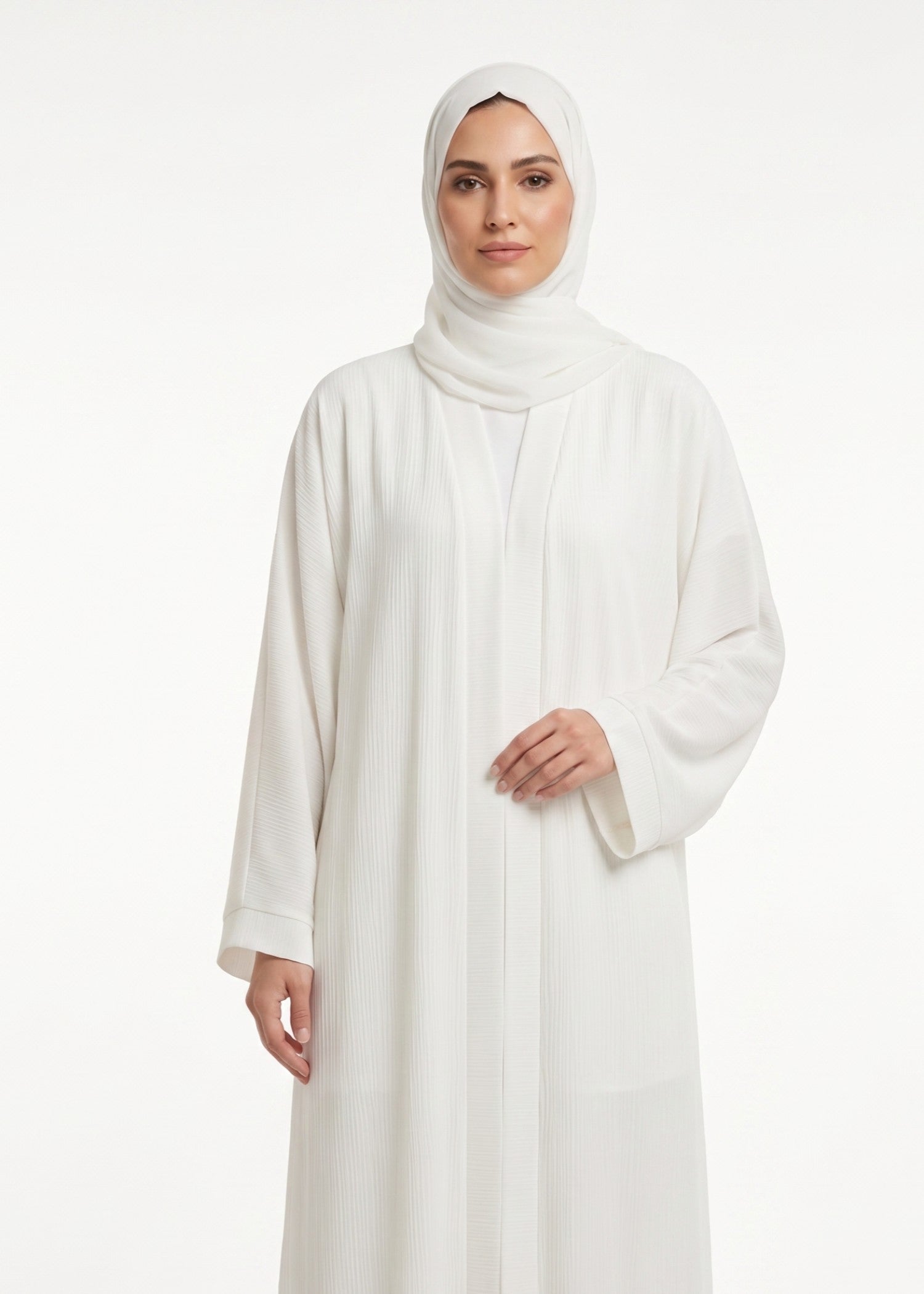 crinkle Abaya in Off-white