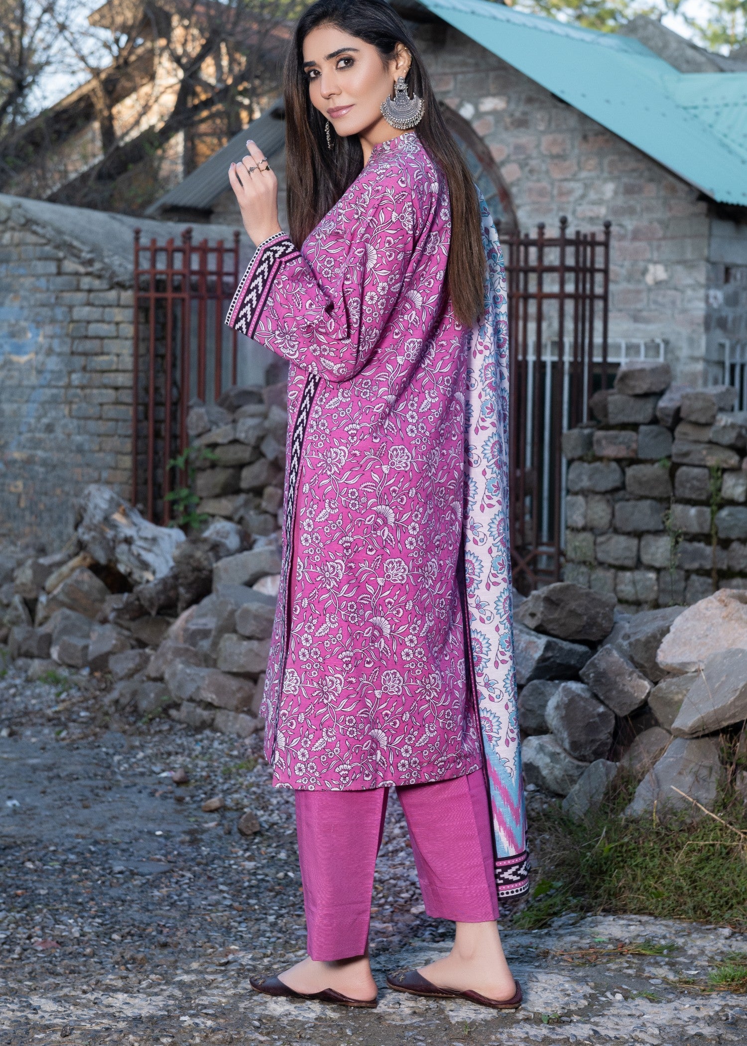 khaddar Unstitched in Mulberry