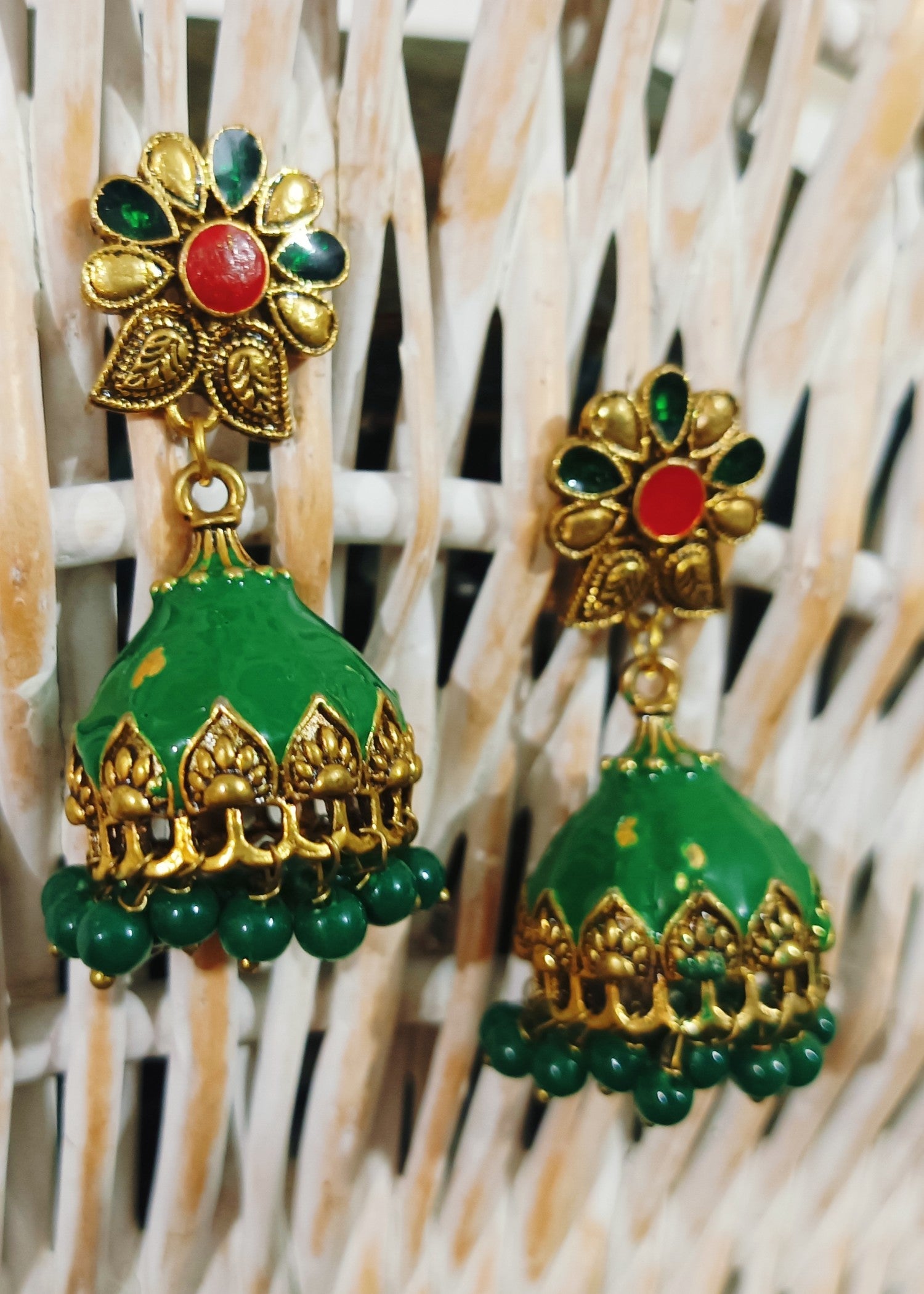 Earrings in Green Color by - Trendy Women Earrings SRT1450