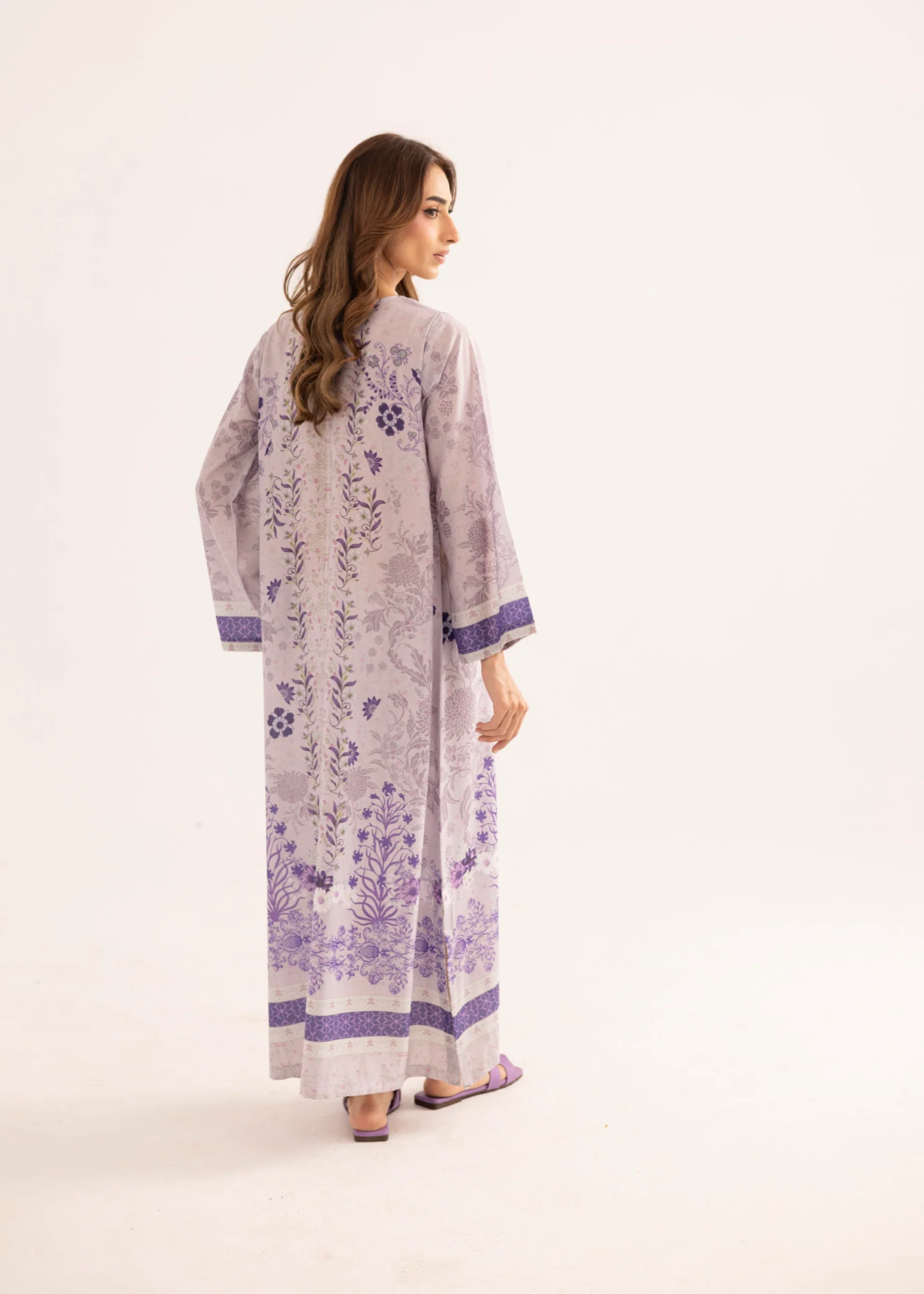 silk finish lawn Kaftan in Lavender grey