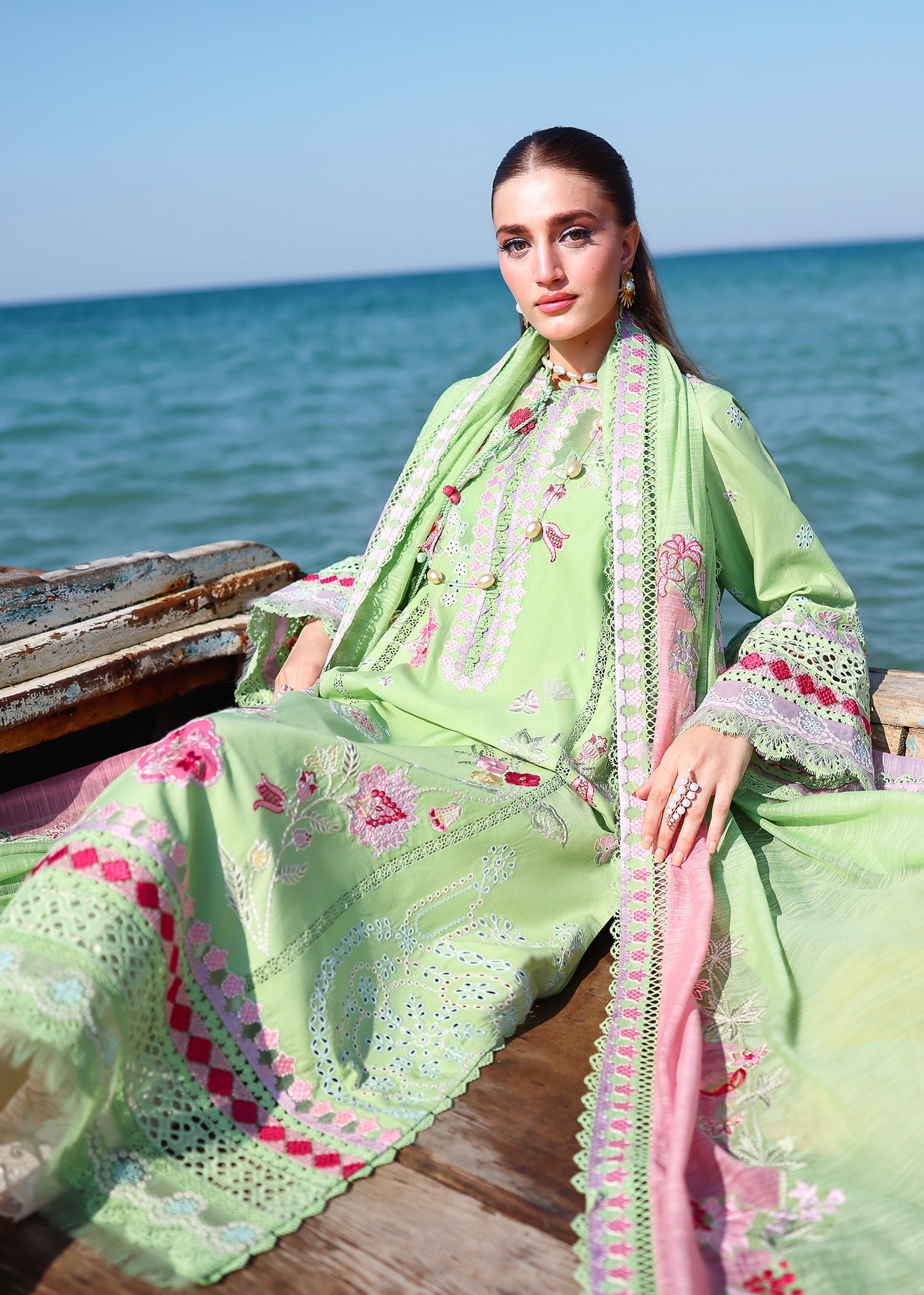Breeze Festive Luxury Lawn – NOOR-2-B