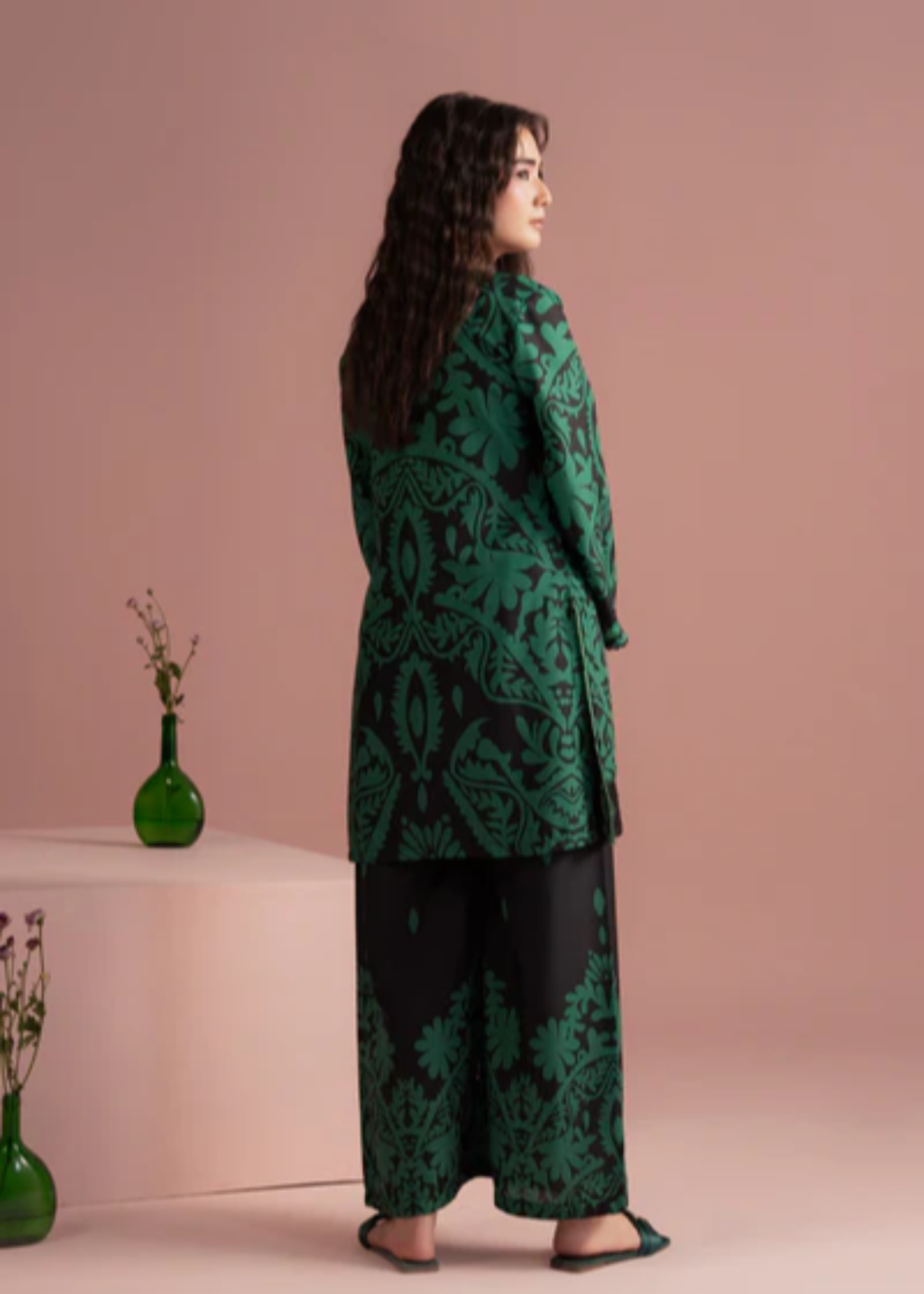 lawn Co Ord Sets in Black, emerald green