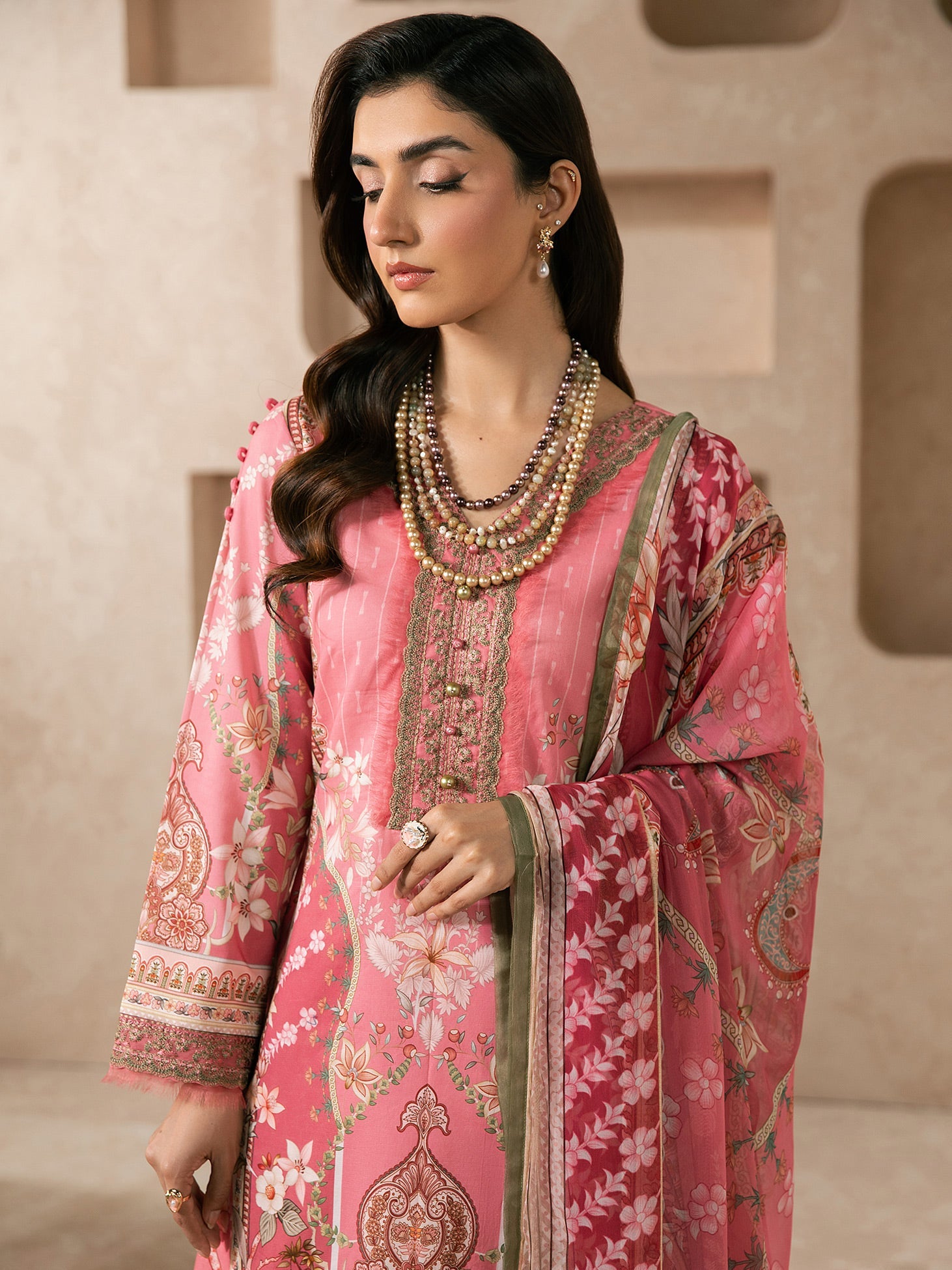 Syra Lawn – Floren