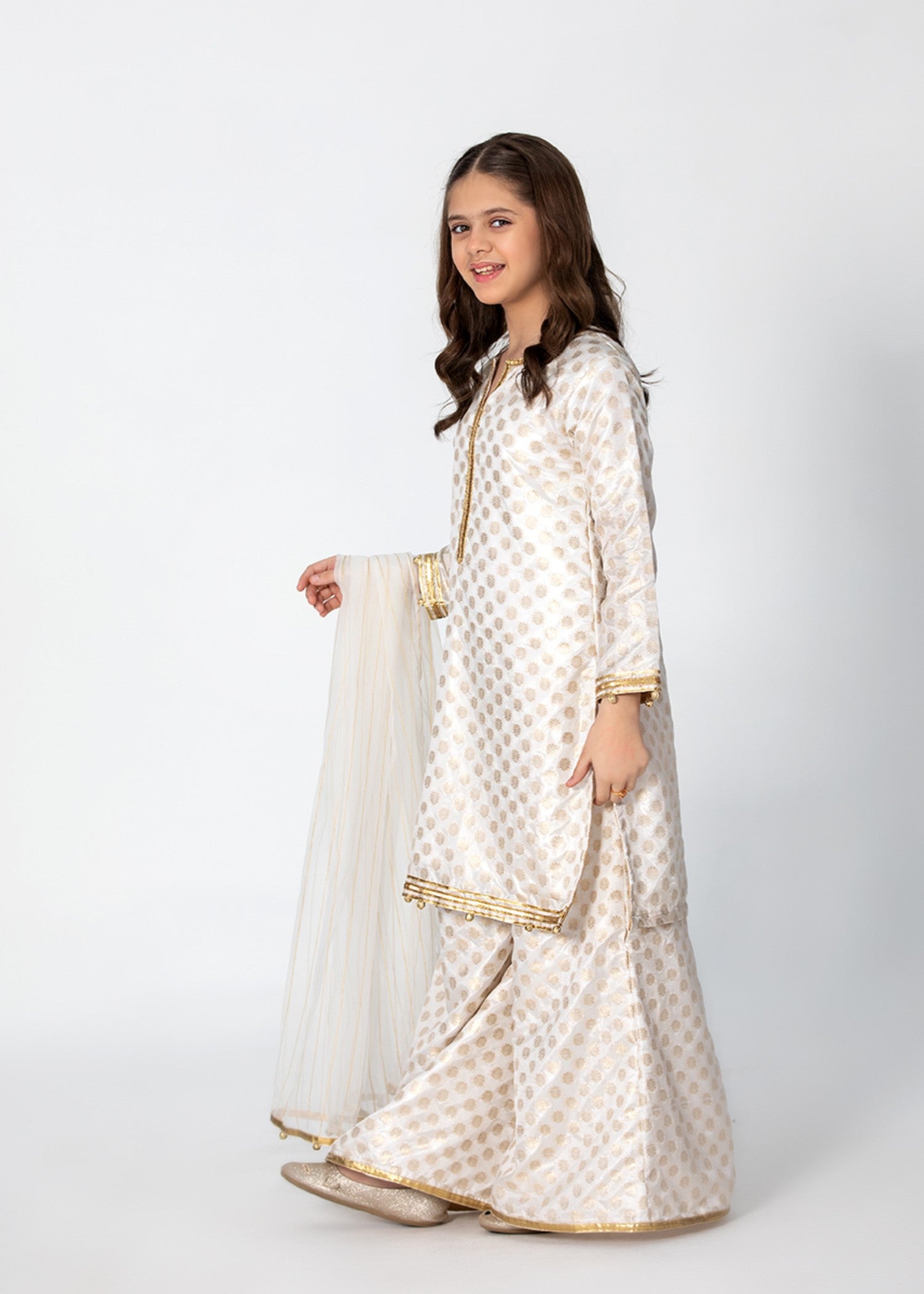 banarasi jacquard Kurta Set in Off-white