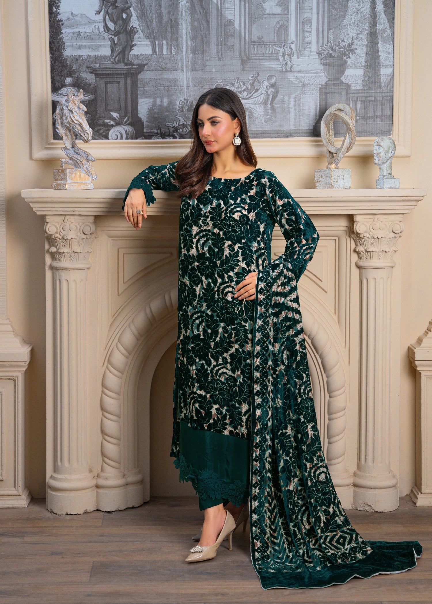 velvet Kurta Set in Dark green