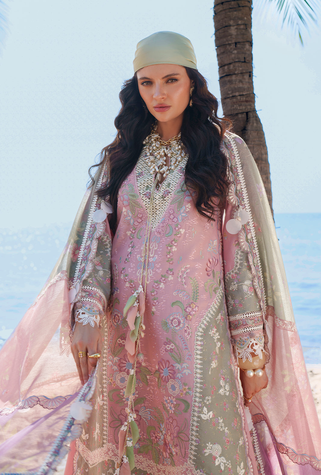 AJR Evara Luxury Lawn – Niva