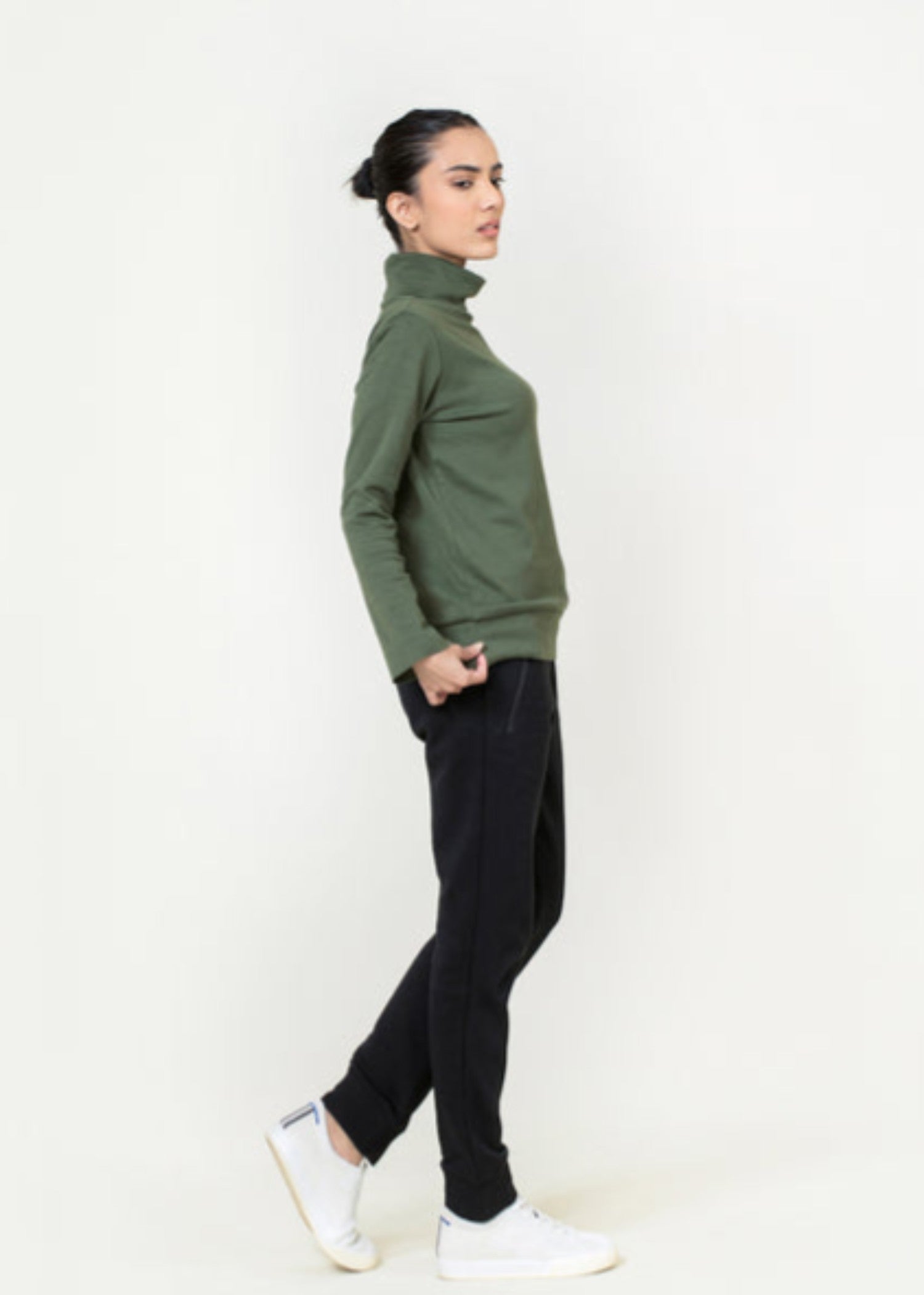 polyester-spandex Turtle Neck in Green