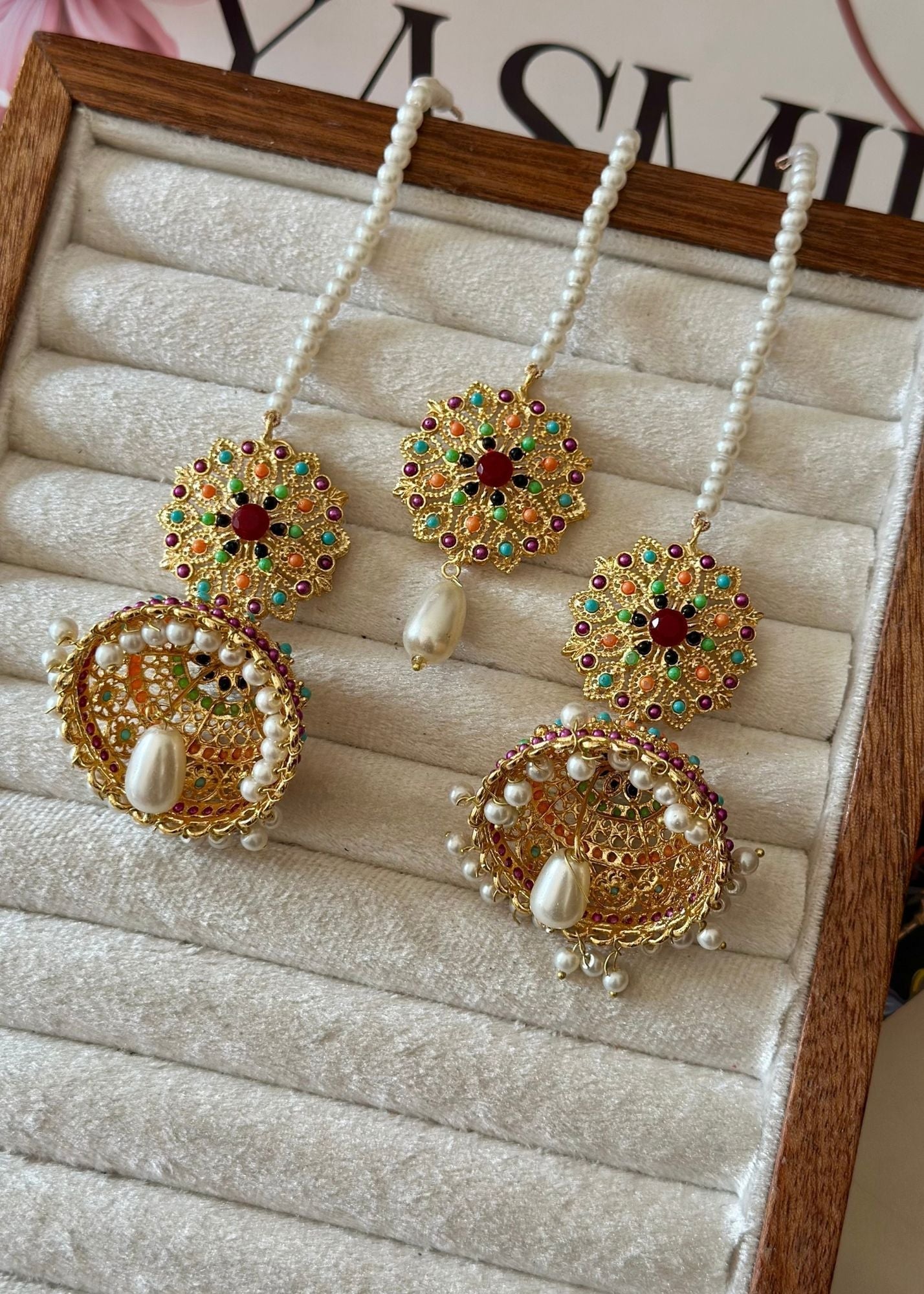 Jewelry Set in Multi Color by - Trendy Women Jewelry Set GNG2273