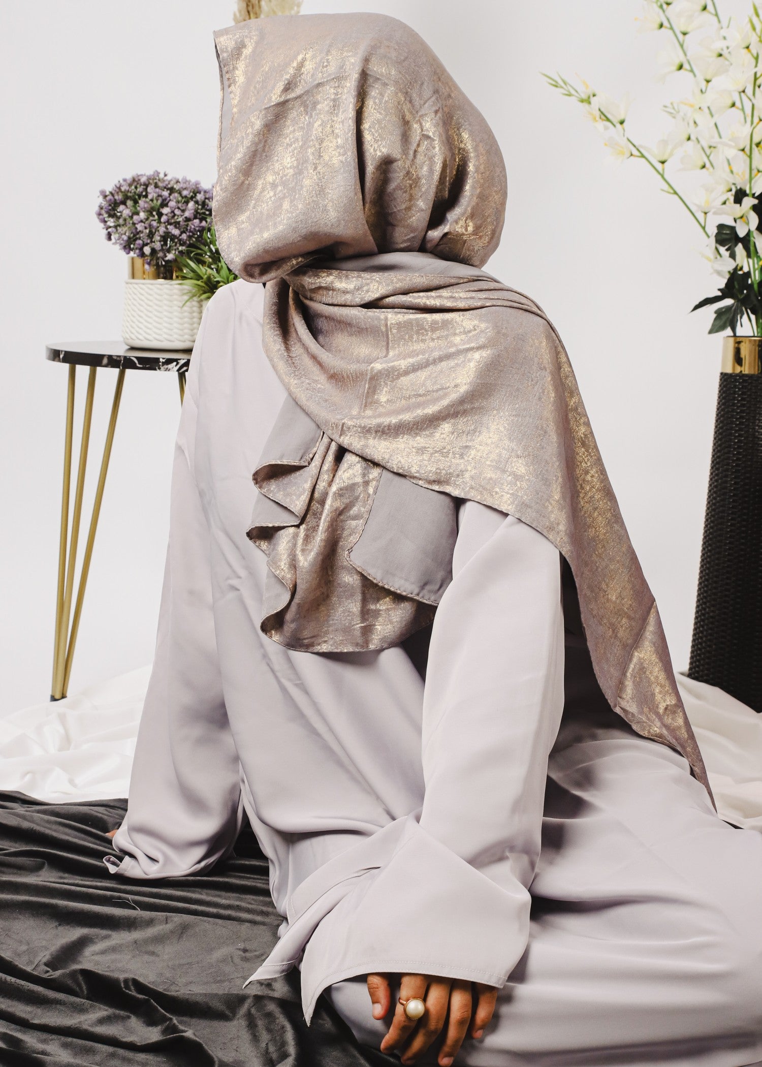 nidha Abaya in Silver, pastel grey