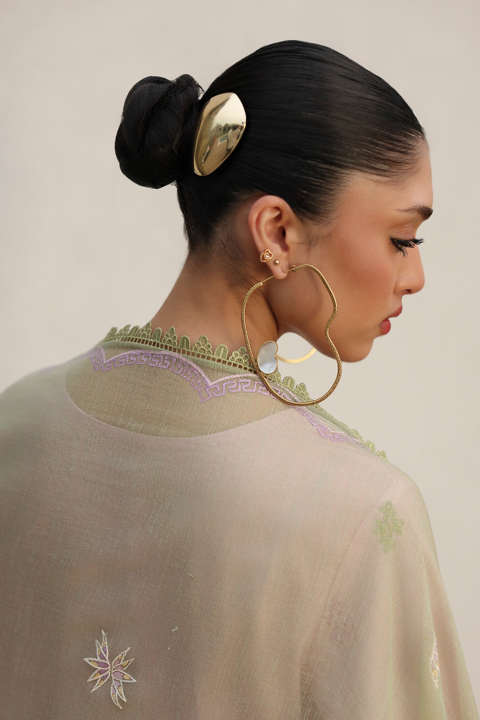 Qline Lawn Drop II – QKL-12 ZAYLA