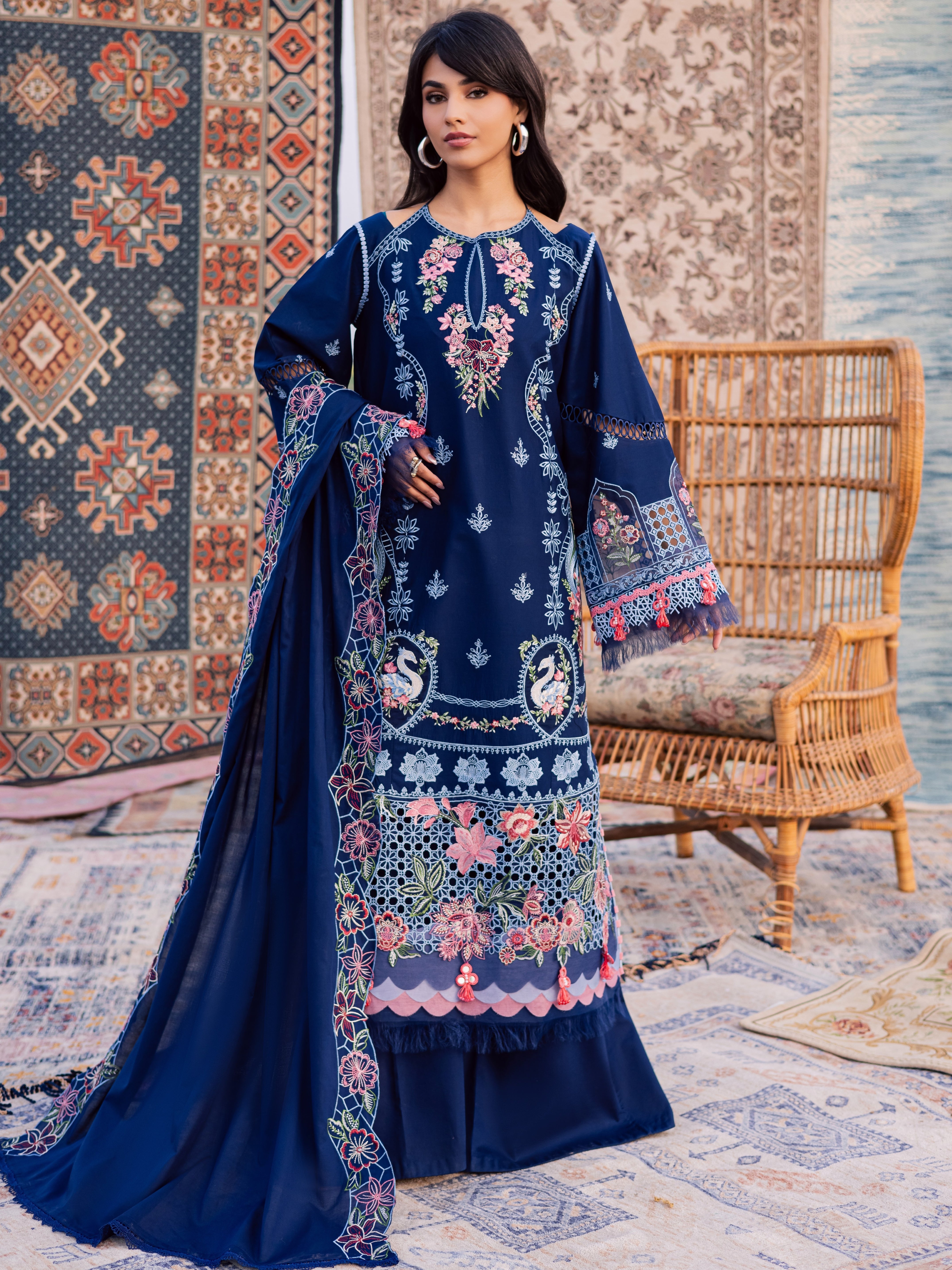 Dil-e-Raqsum Lawn – DQ-04