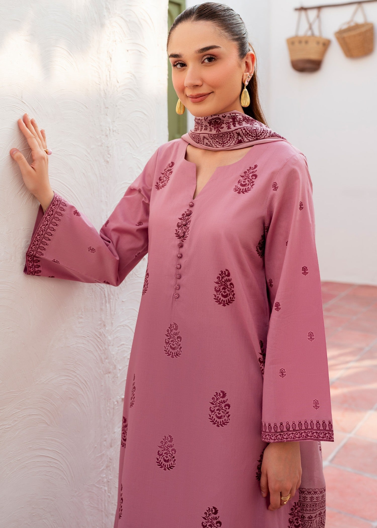 lawn cotton Kurta Set in Mauve pink