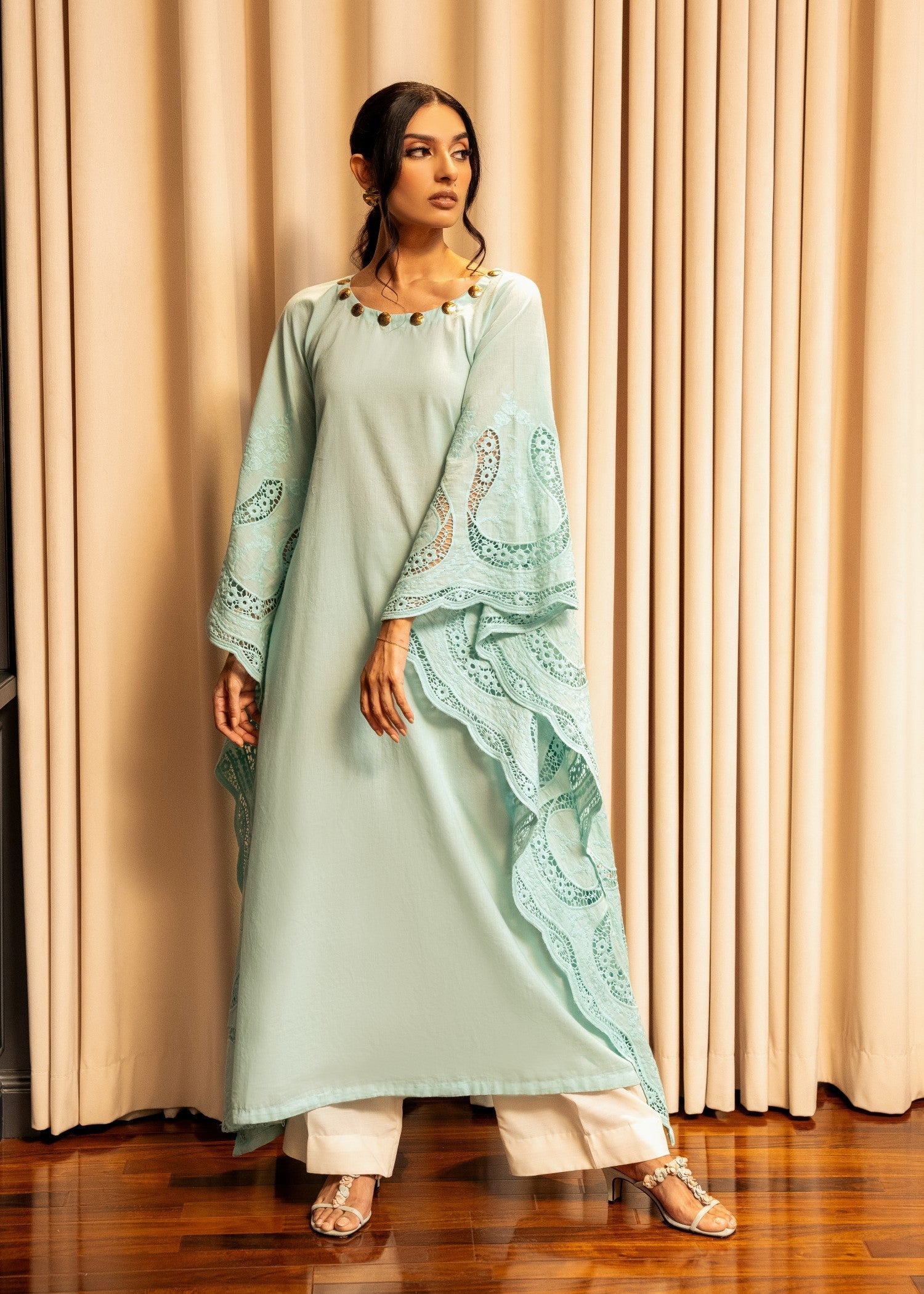 cotton Kaftan in Light cyan