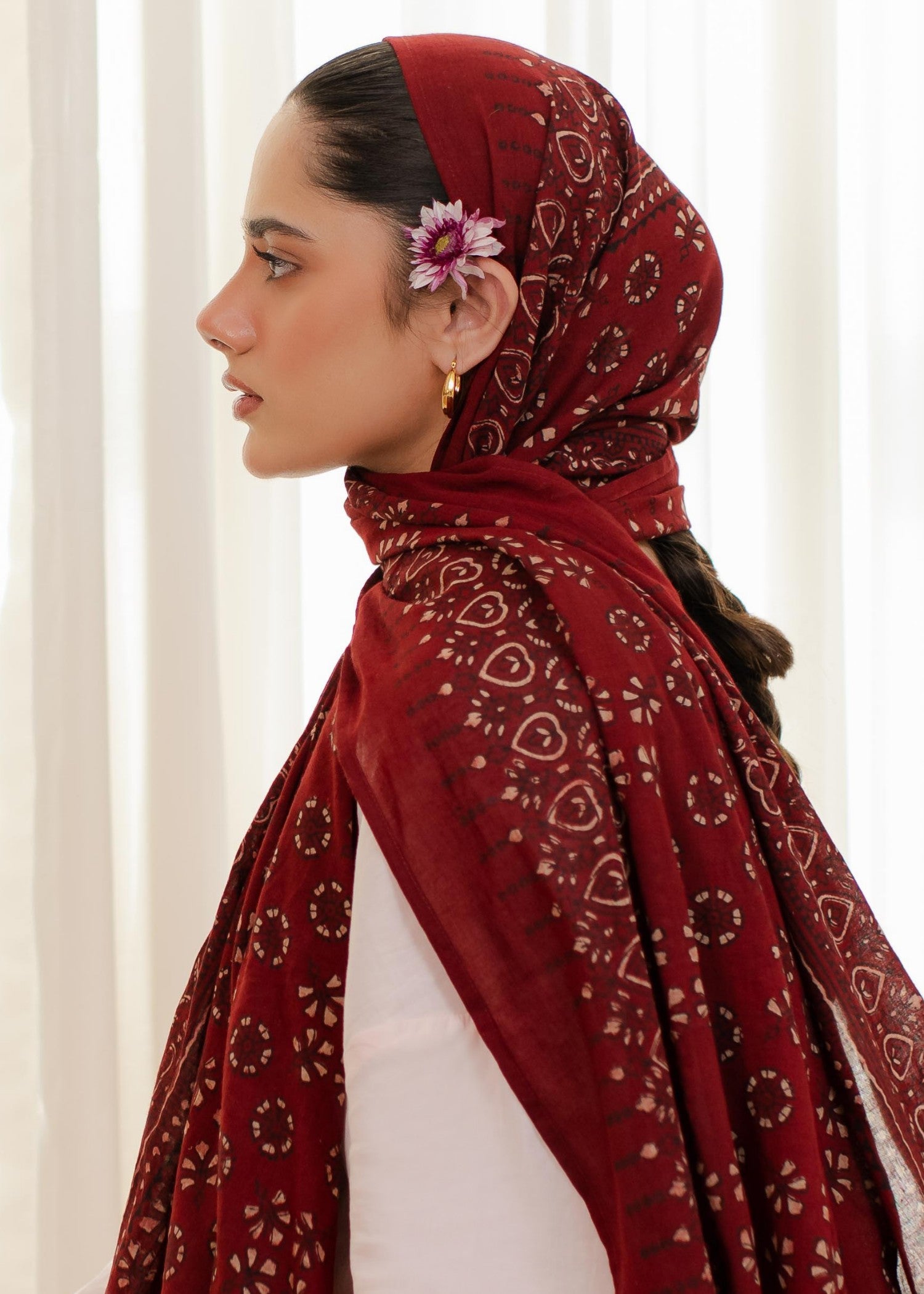 lawn cotton Hijab in Deep carmine