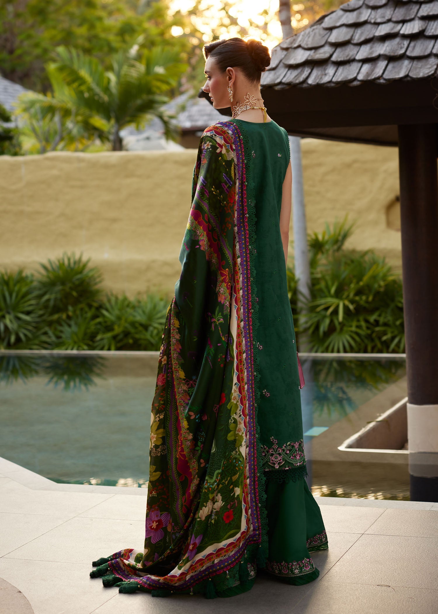 Ariya Luxury Lawn – Serena
