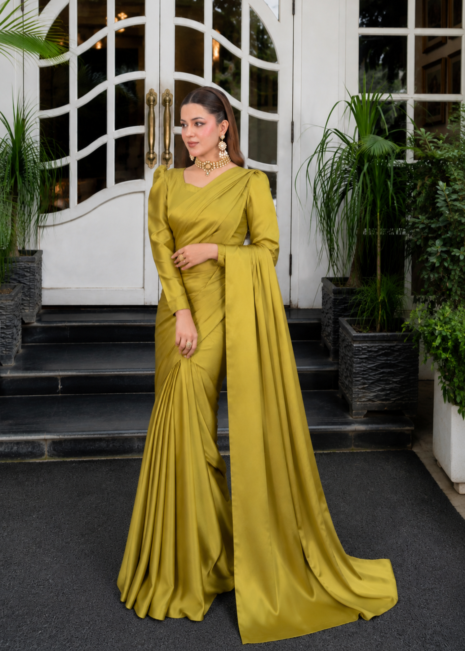 silk Saree in Pear