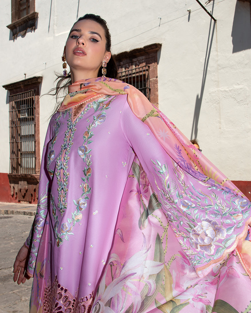 Odyssey Luxury Lawn – Alba