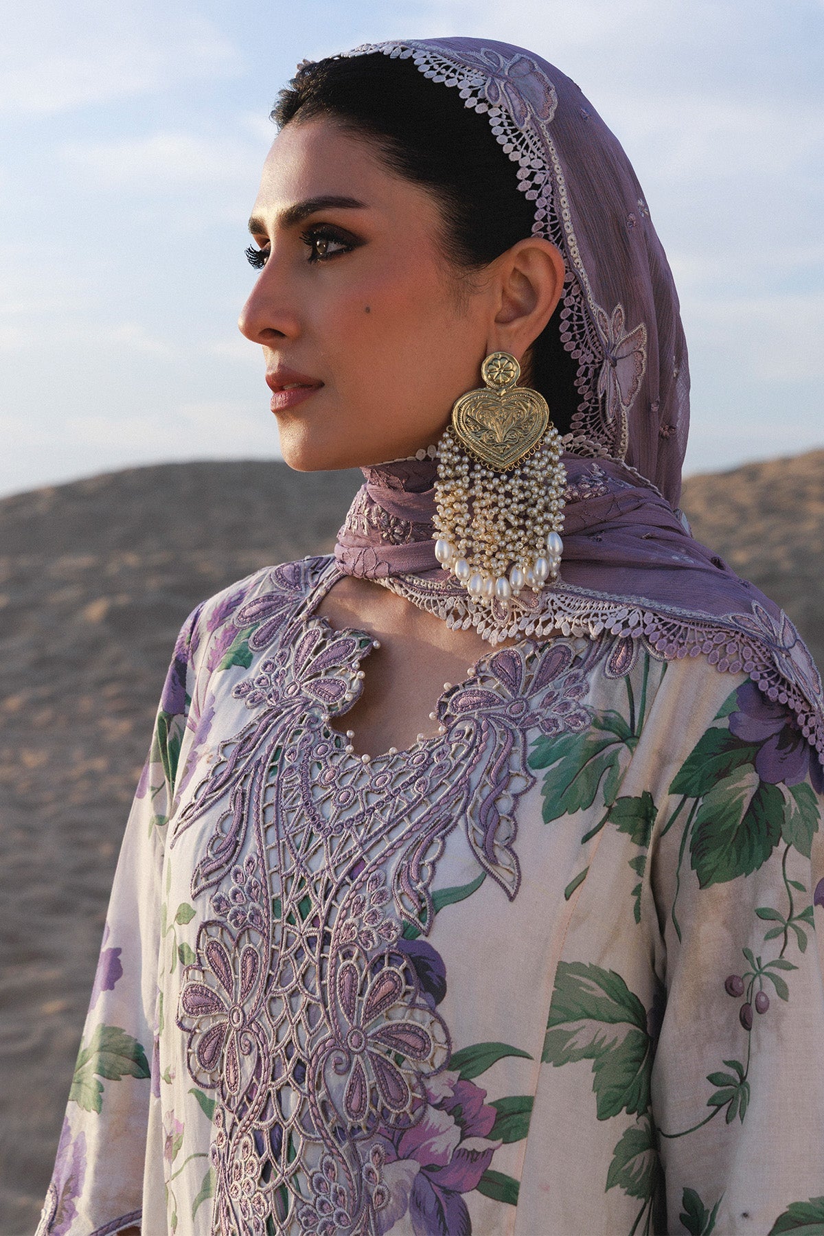 Aman Luxury Lawn – Amaris NE-231