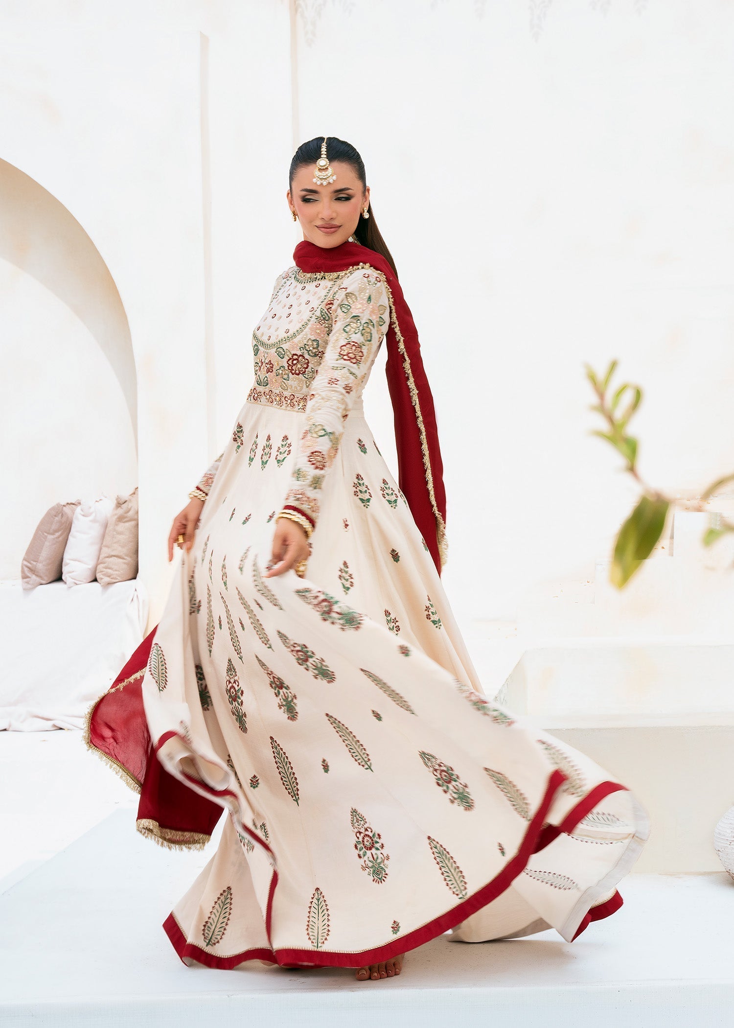 raw silk Pishwas in Ivory