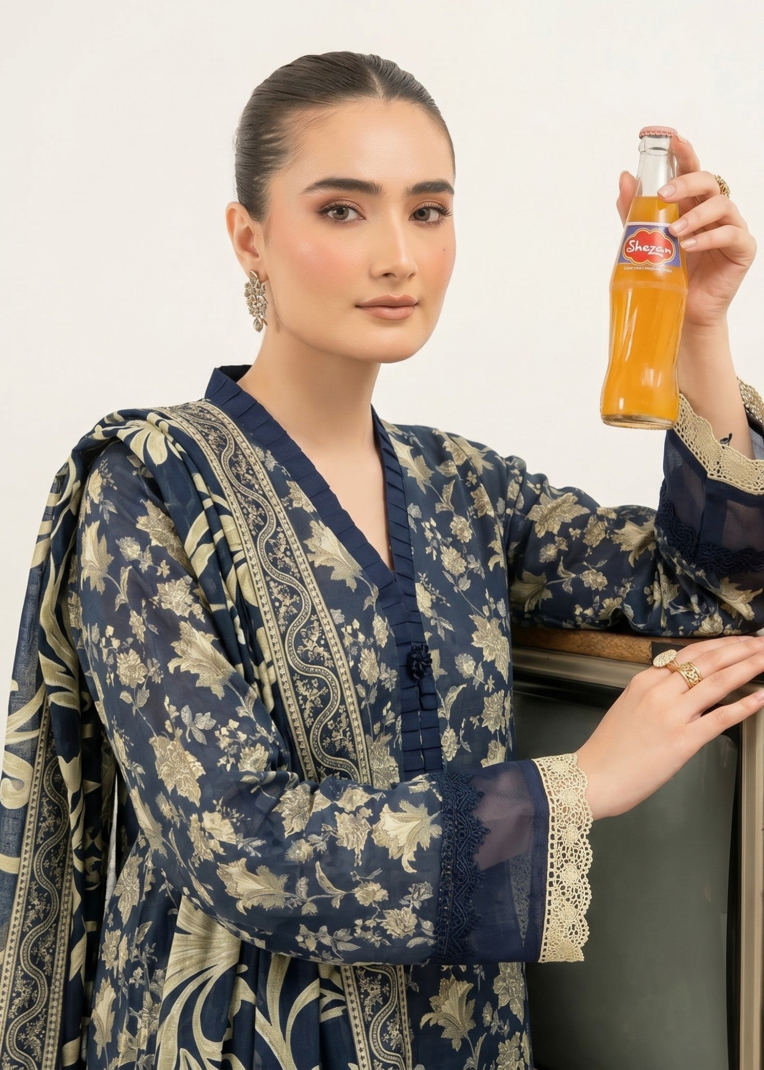 lawn Kurta Set in Cream, prussian blue