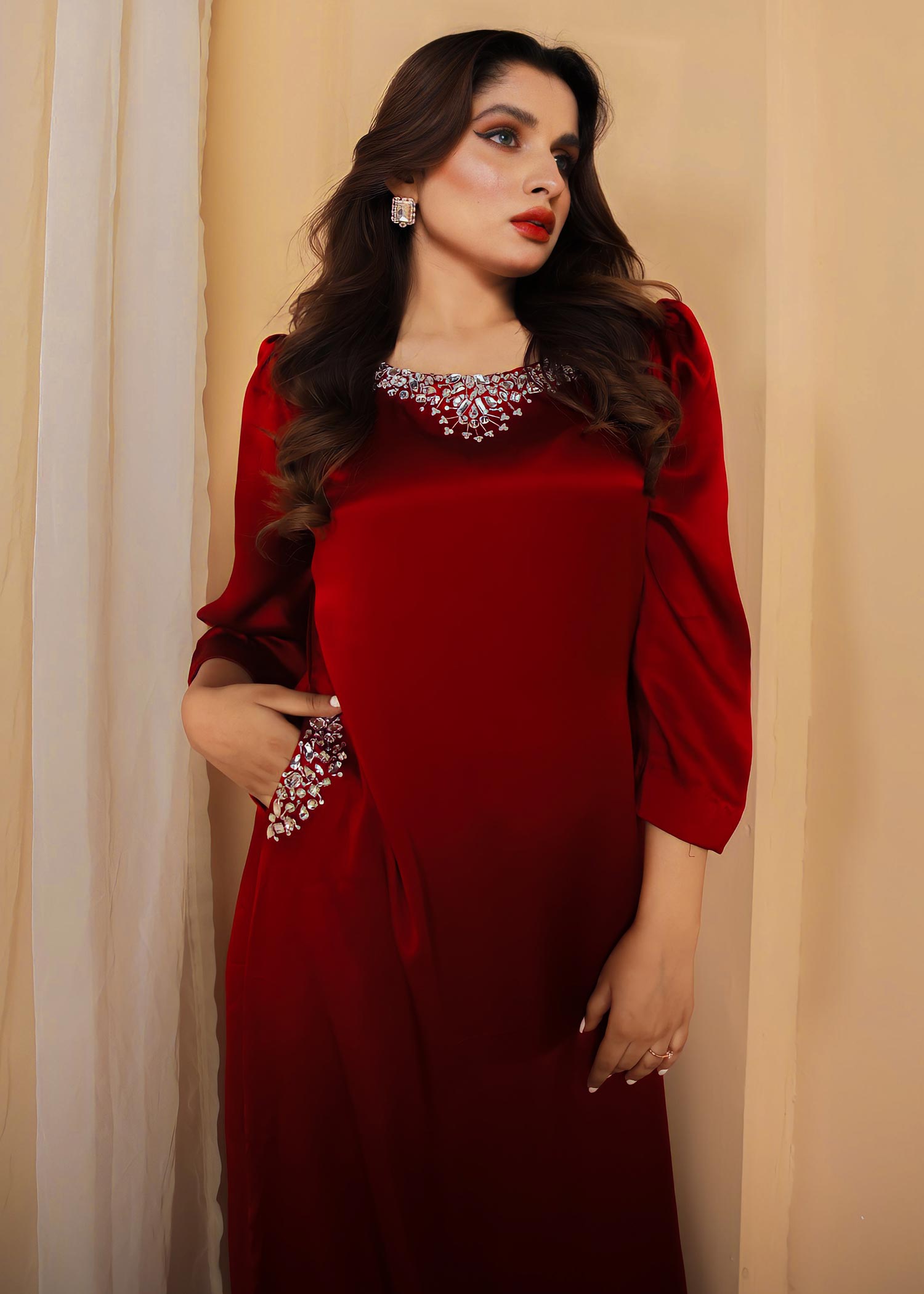 charmuse/shamooz Kaftan in Red