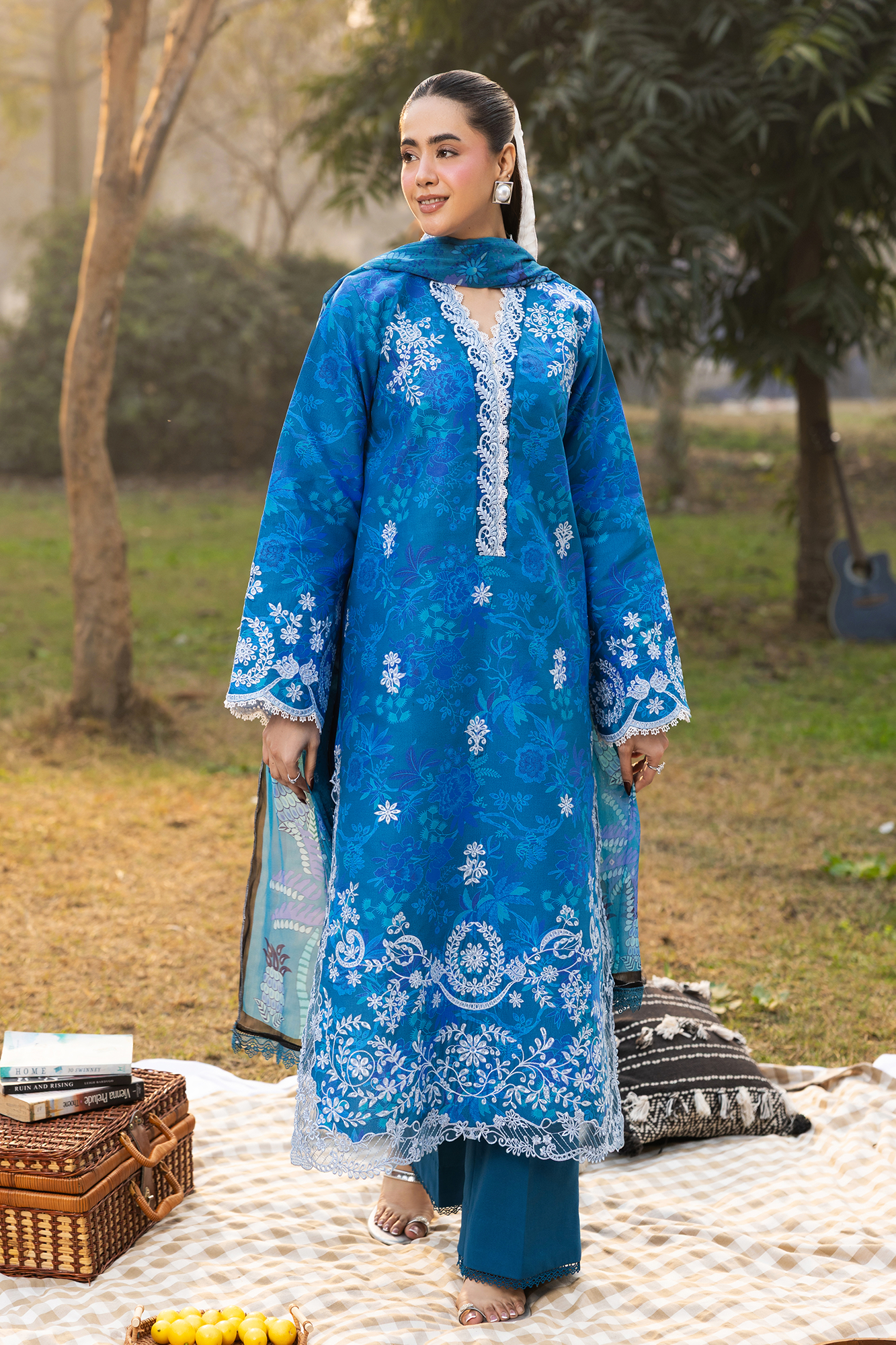 Printkari Lawn – E-12