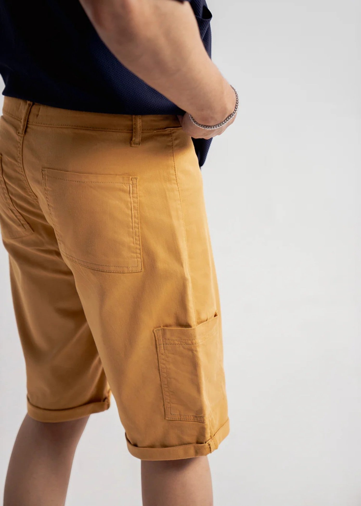 twill cotton Shorts in Carrot orange