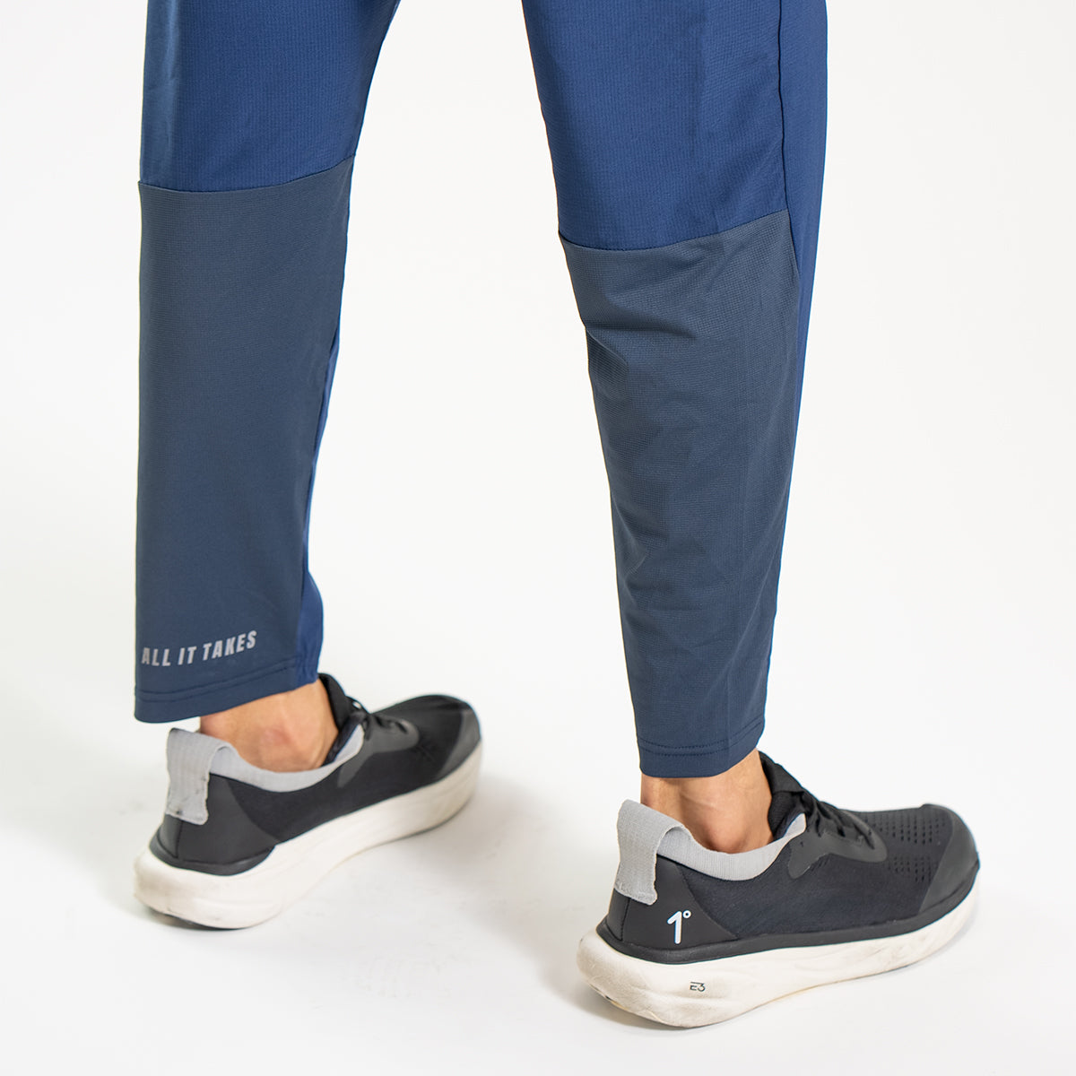 polycotton Trousers in Navy blue by One Degree
