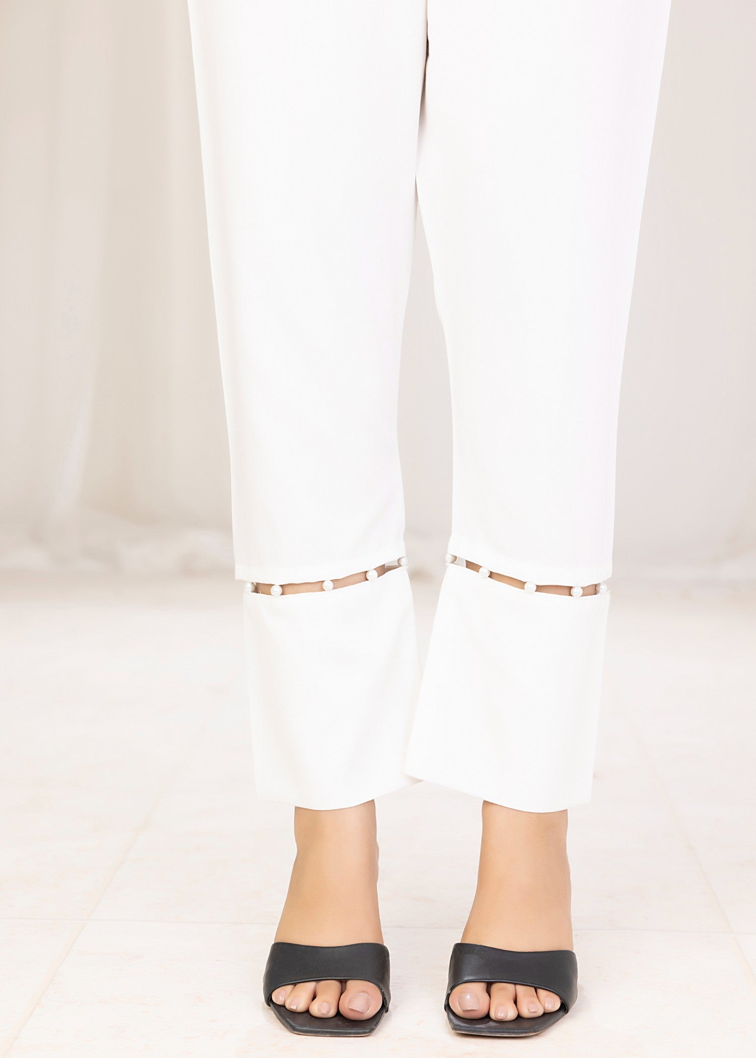 wash & wear Trousers in White