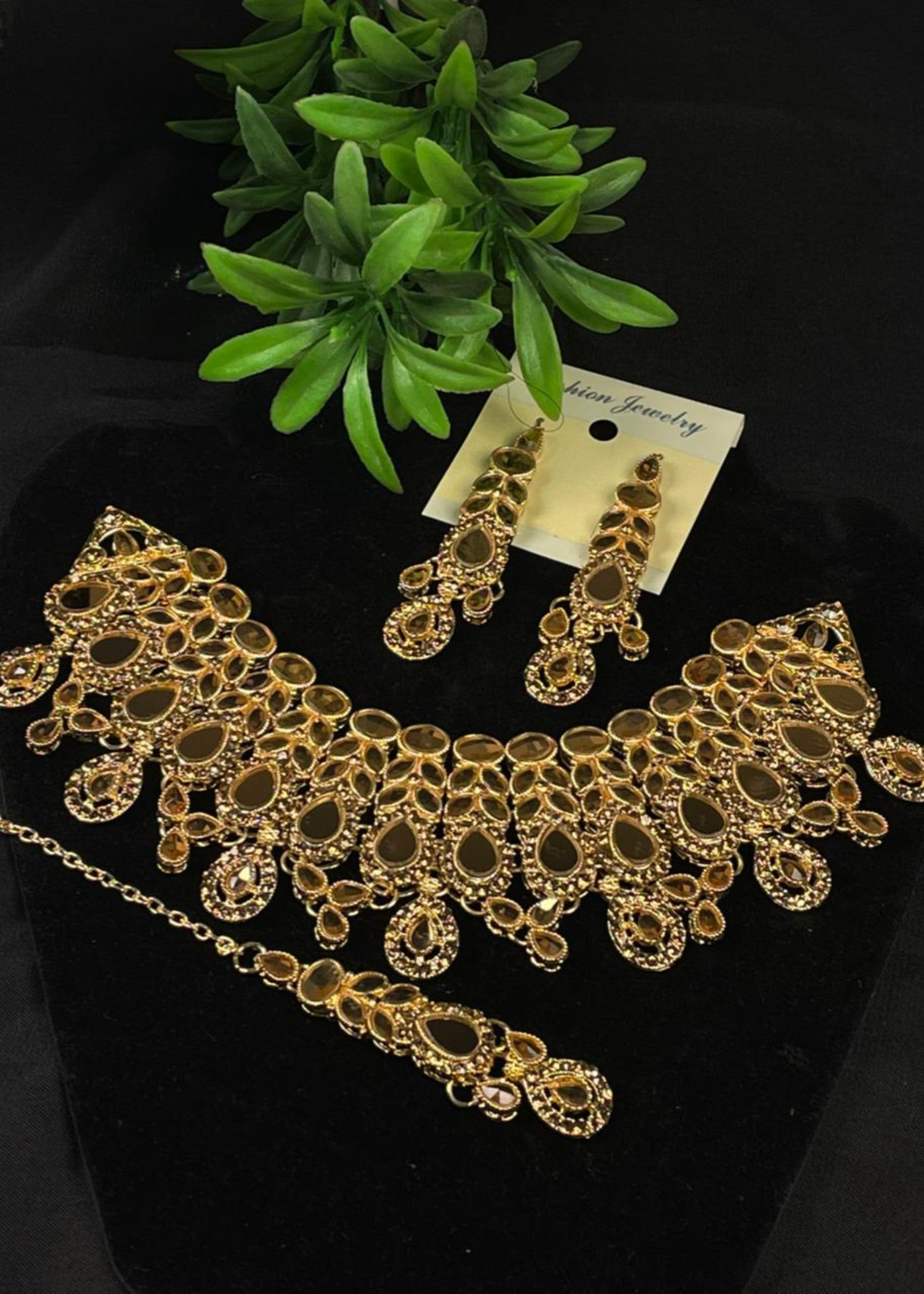 Jewelry Set in Gold Color by - Trendy Women Jewelry Set NRV4278