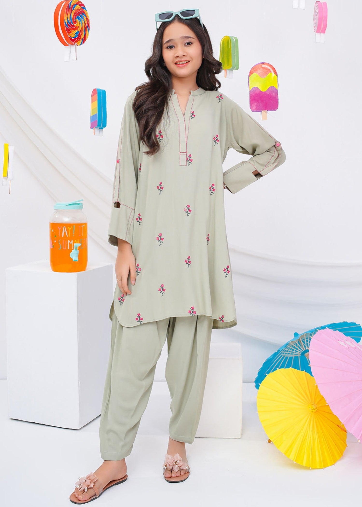 boski Kurta Set in Pistachio green