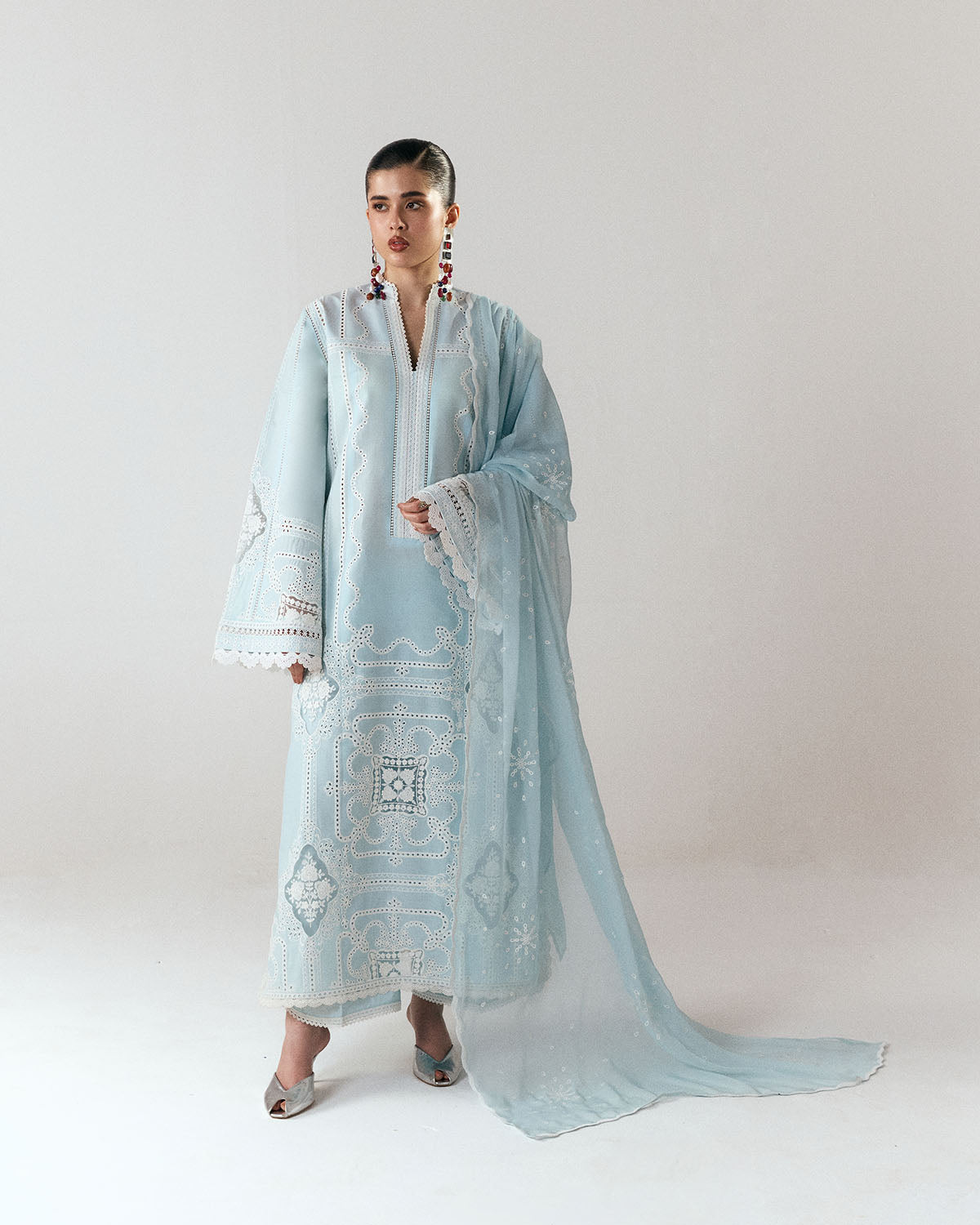 Jugnu Luxury Lawn Edit – Dira